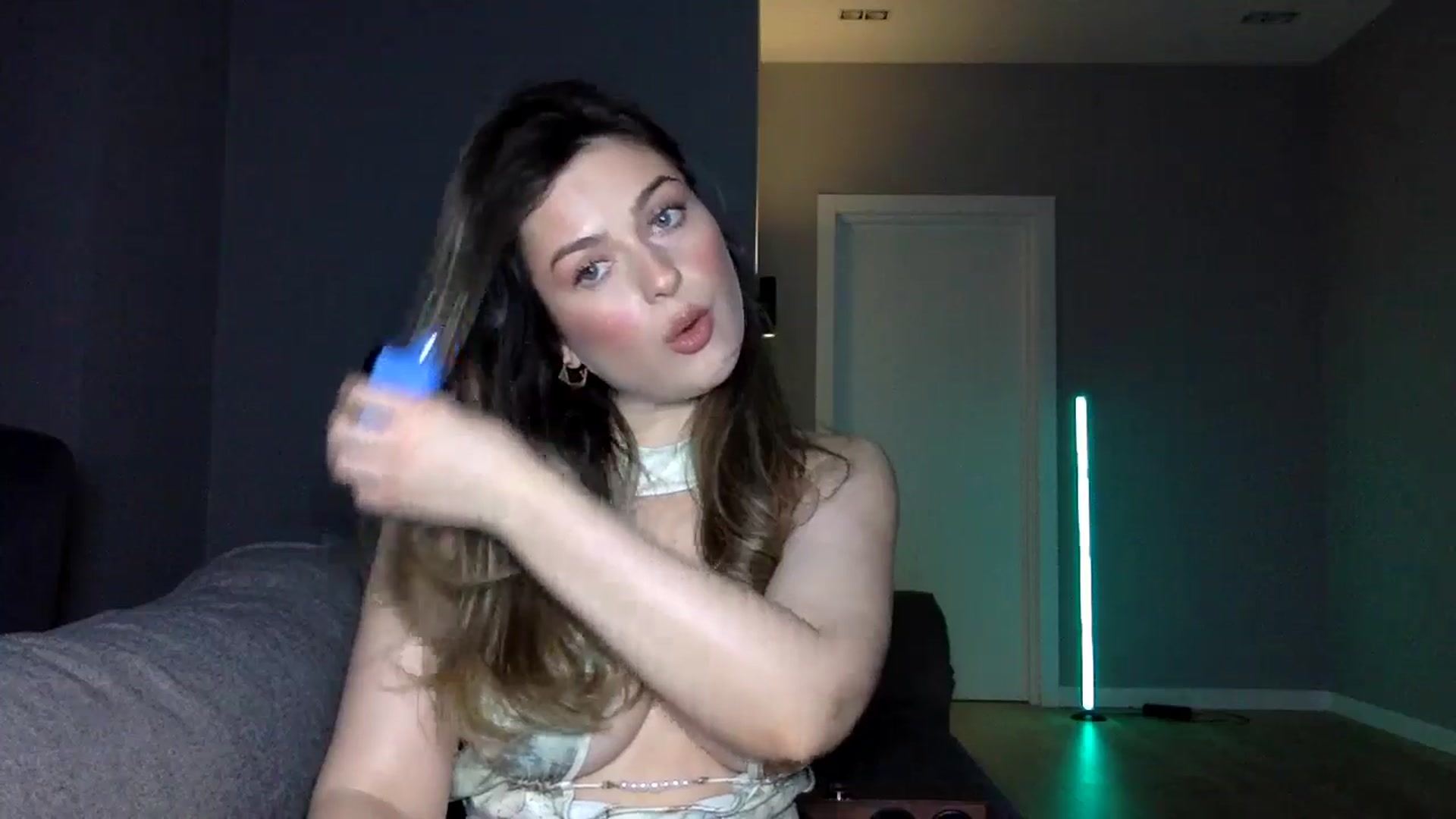 Gallery image thumbnail from SindiMoon's myfreecams stream on, 03/22/2026, 23:07 image 9 of 20