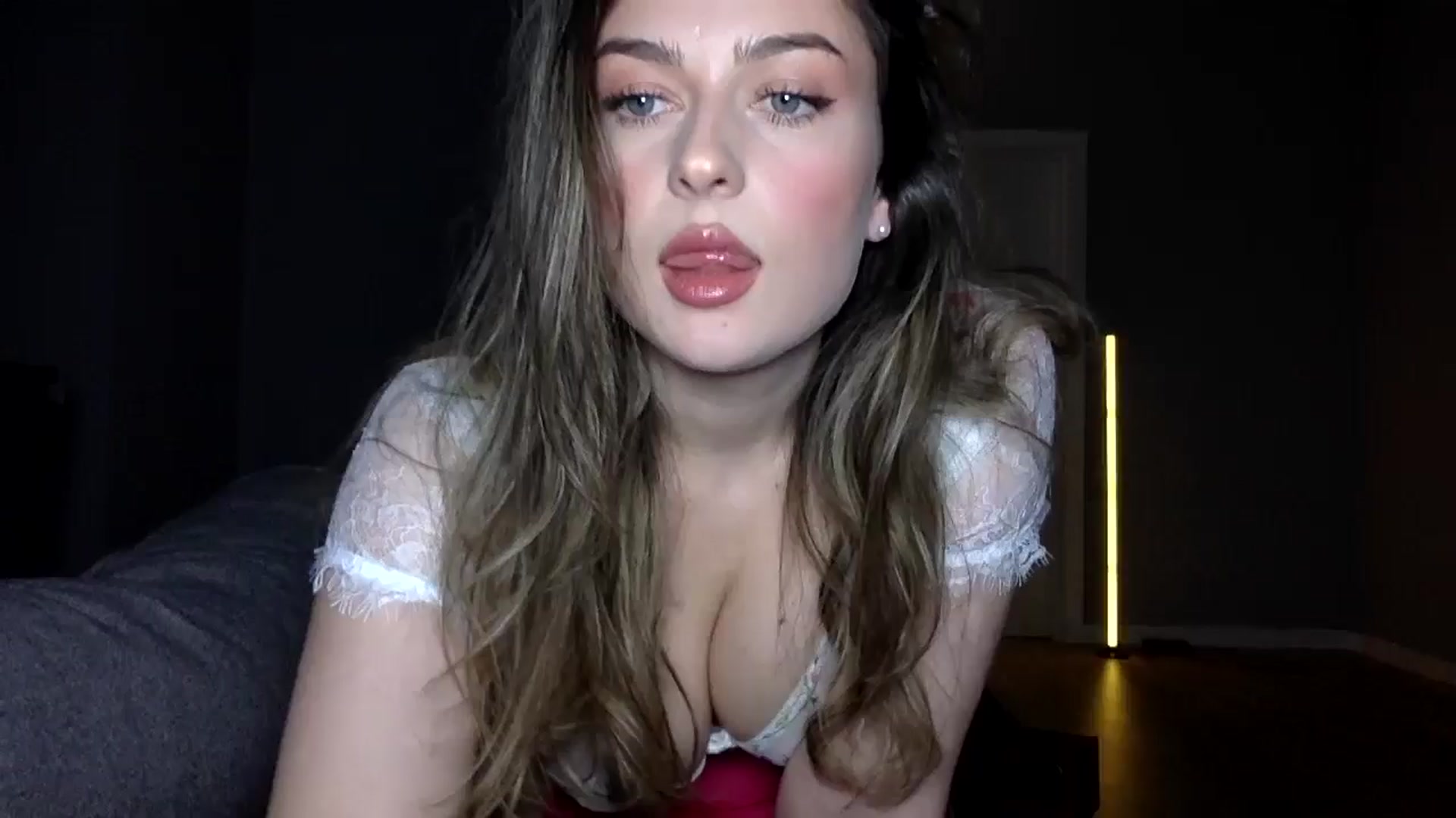 Gallery image thumbnail from SindiMoon's myfreecams stream on, 03/28/2026, 21:45 image 1 of 20