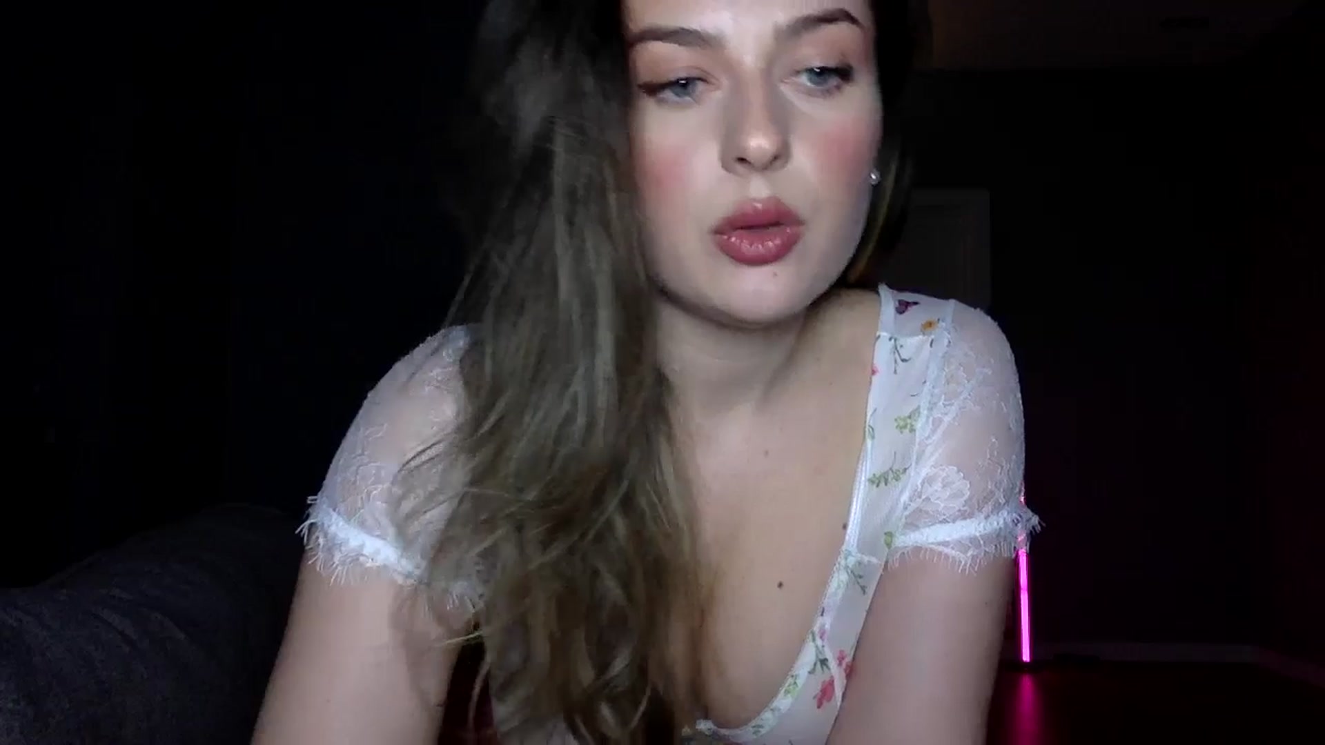 Gallery image thumbnail from SindiMoon's myfreecams stream on, 03/28/2026, 23:40 image 10 of 20