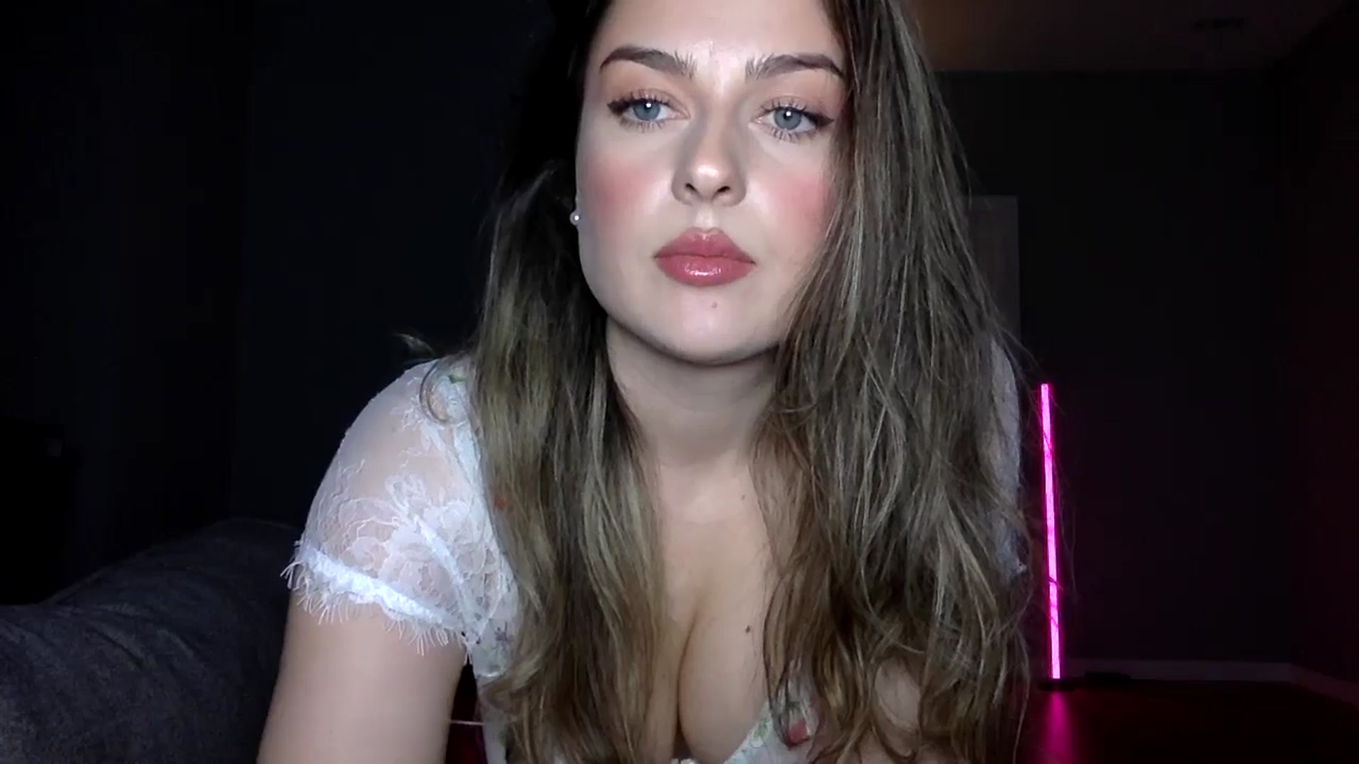 Gallery image thumbnail from SindiMoon's myfreecams stream on, 03/28/2026, 23:40 image 5 of 20