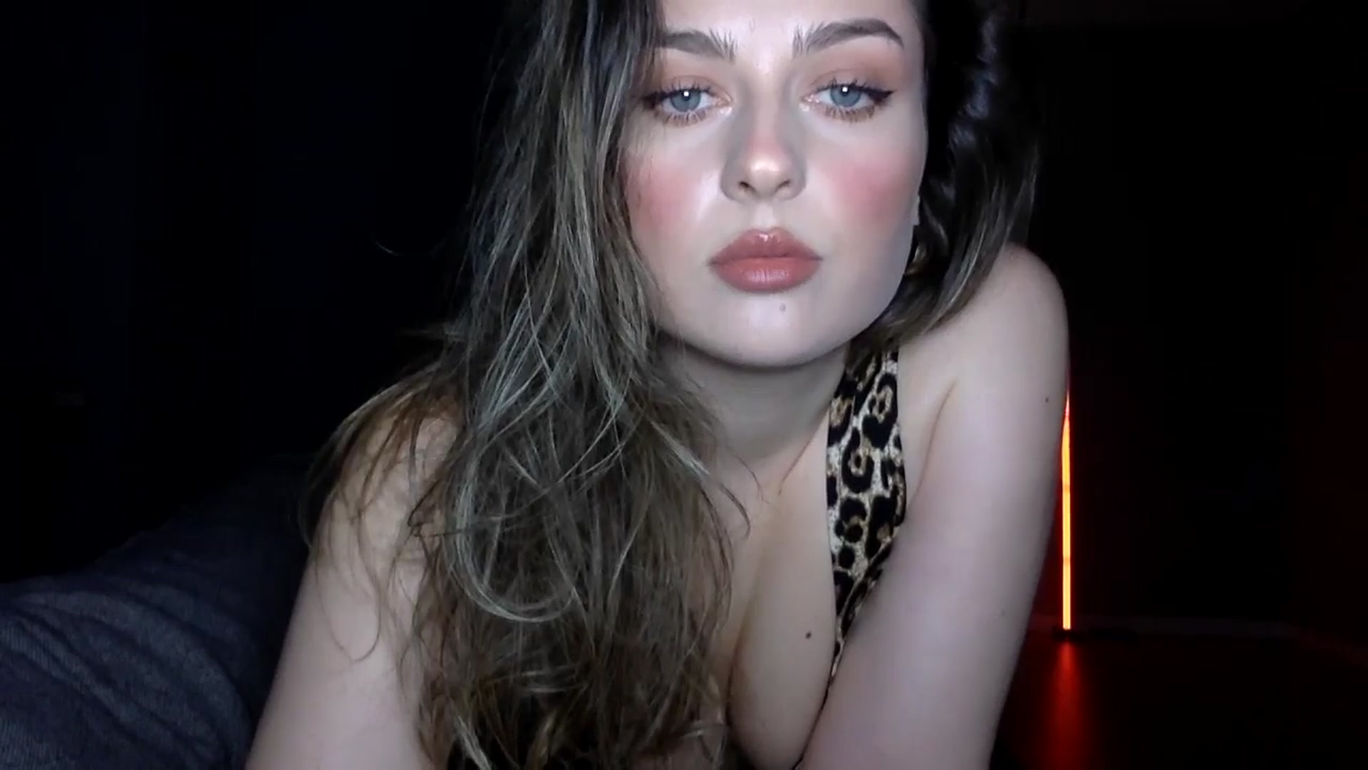 Gallery image thumbnail from SindiMoon's myfreecams stream on, 04/04/2026, 20:58 image 2 of 20