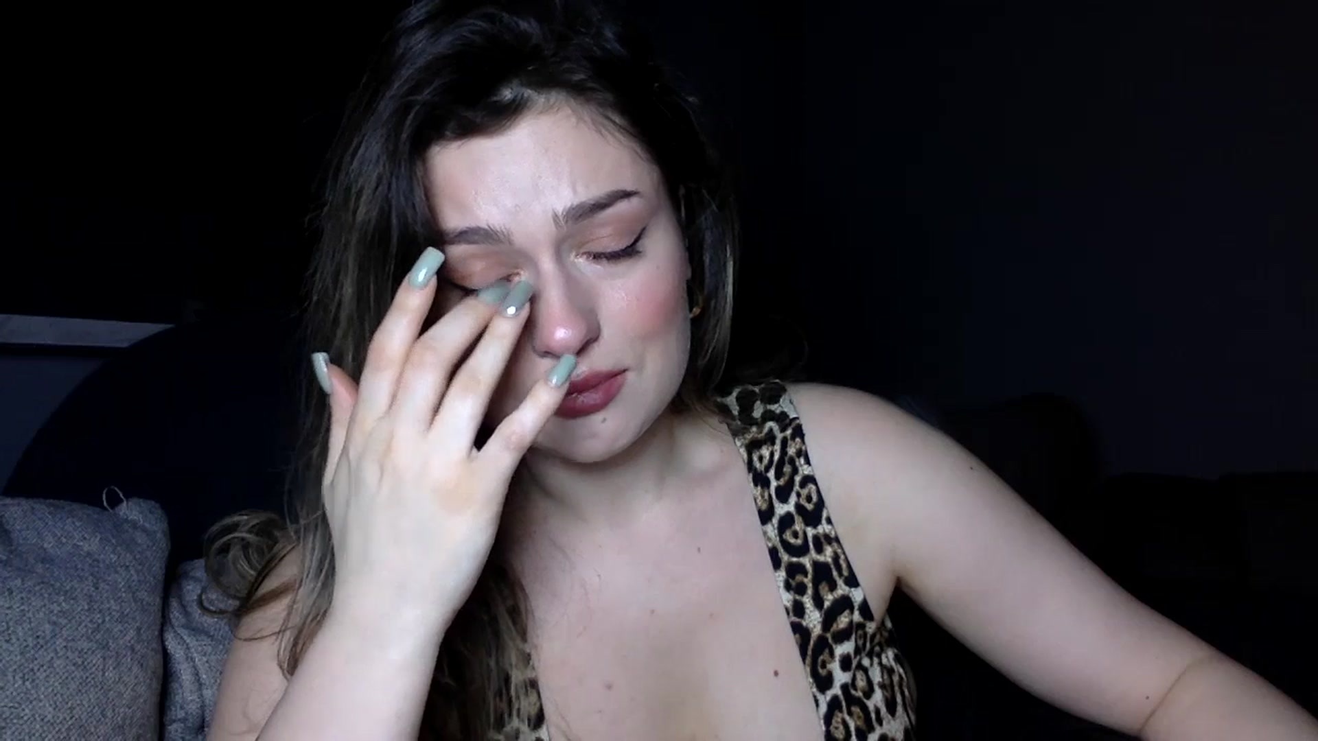 Gallery image thumbnail from SindiMoon's myfreecams stream on, 04/05/2026, 24:51 image 14 of 20