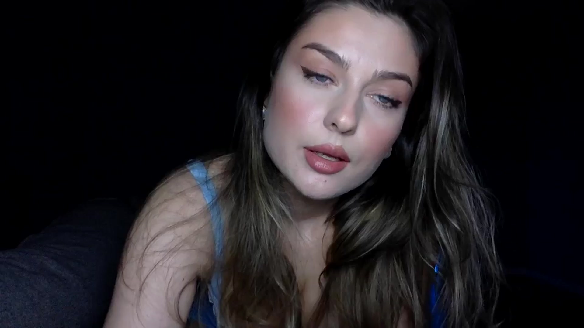 Gallery image thumbnail from SindiMoon's myfreecams stream on, 04/05/2026, 21:27 image 10 of 20