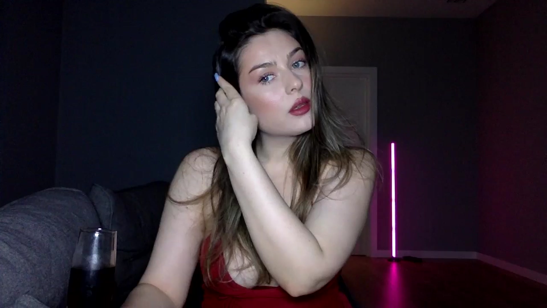 Gallery image thumbnail from SindiMoon's myfreecams stream on, 04/11/2026, 20:17 image 3 of 20