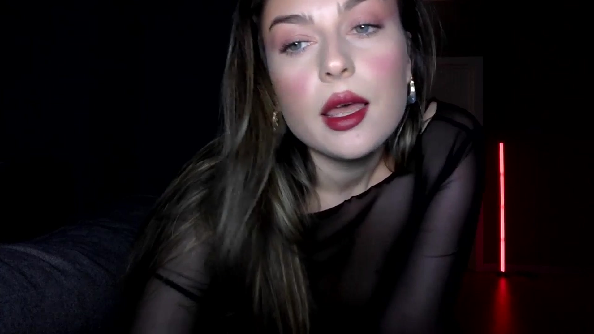 Gallery image thumbnail from SindiMoon's myfreecams stream on, 04/12/2026, 18:00 image 6 of 20