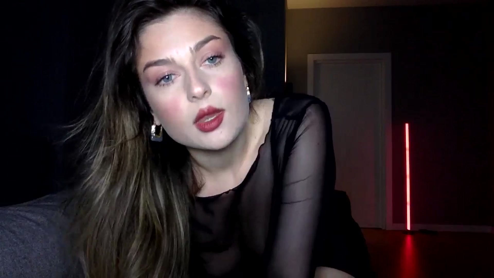 Gallery image thumbnail from SindiMoon's myfreecams stream on, 04/12/2026, 18:00 image 4 of 20