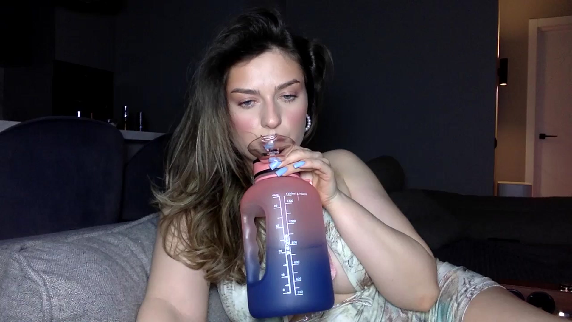 Gallery image thumbnail from SindiMoon's myfreecams stream on, 04/18/2026, 21:35 image 11 of 20