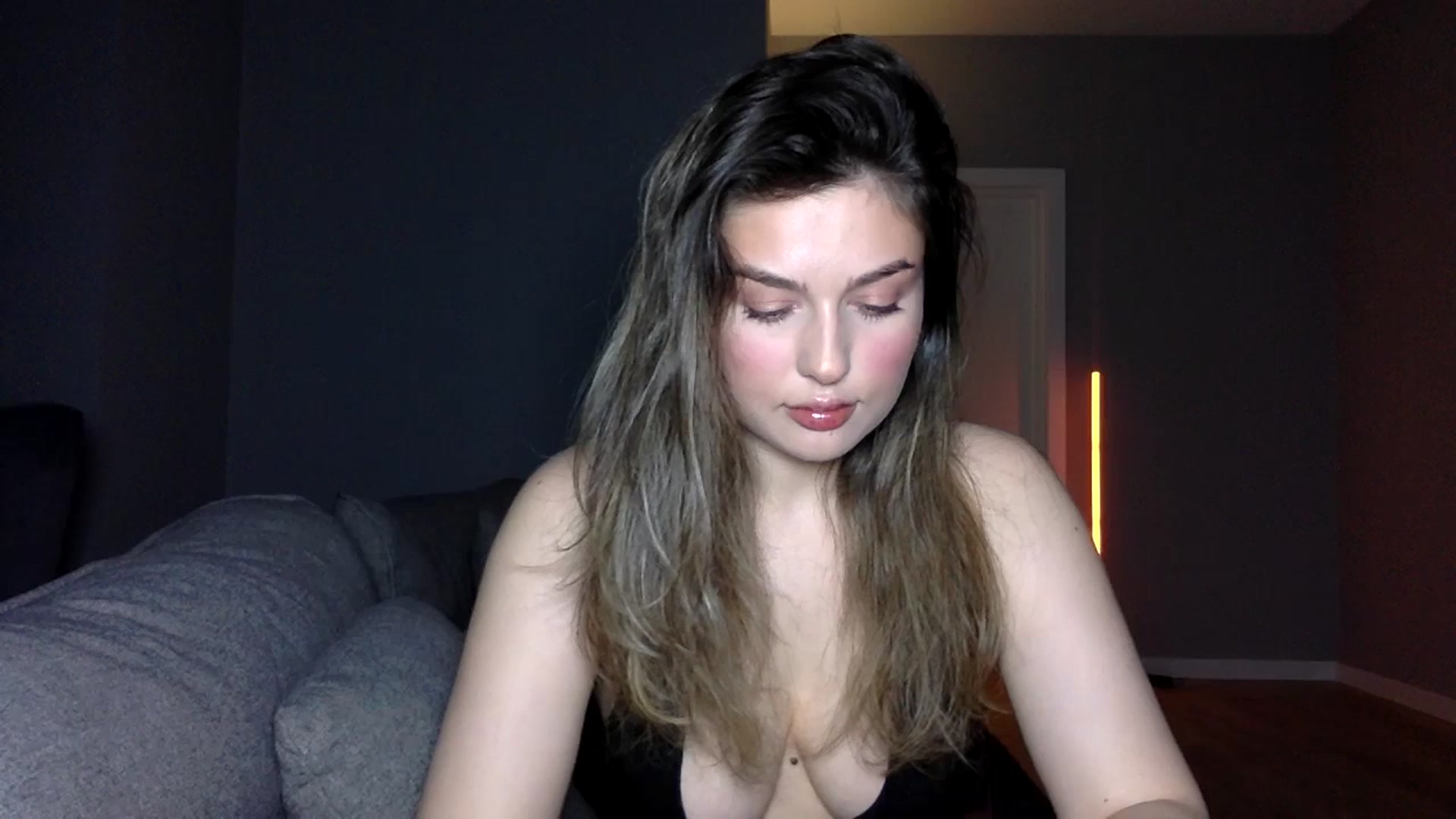 Gallery image thumbnail from SindiMoon's myfreecams stream on, 04/23/2026, 20:32 image 15 of 20