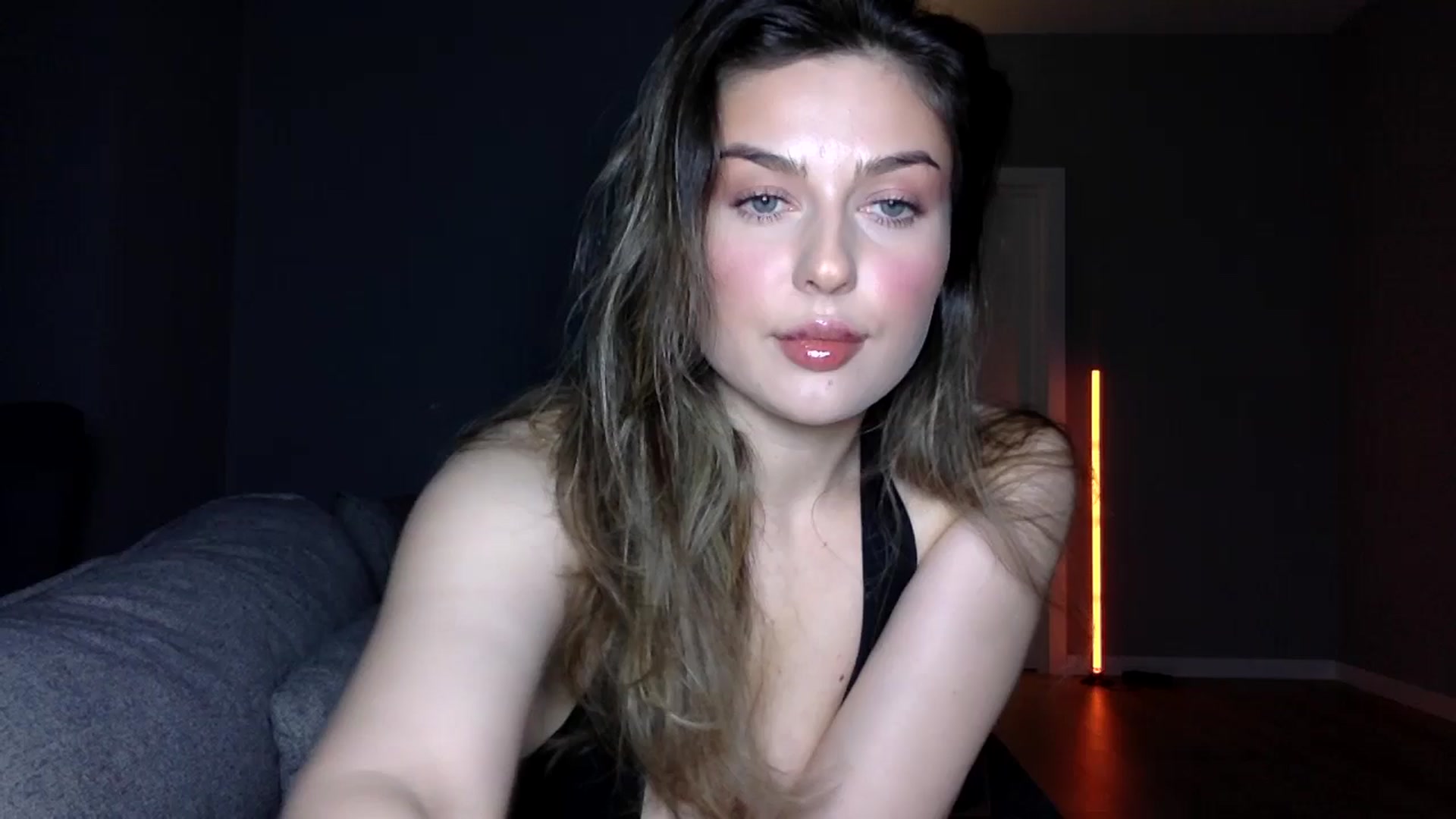 Gallery image thumbnail from SindiMoon's myfreecams stream on, 04/23/2026, 20:32 image 20 of 20