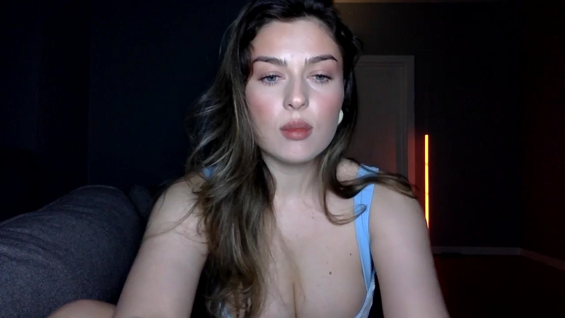 Gallery image thumbnail from SindiMoon's myfreecams stream on, 04/25/2026, 23:01 image 18 of 20
