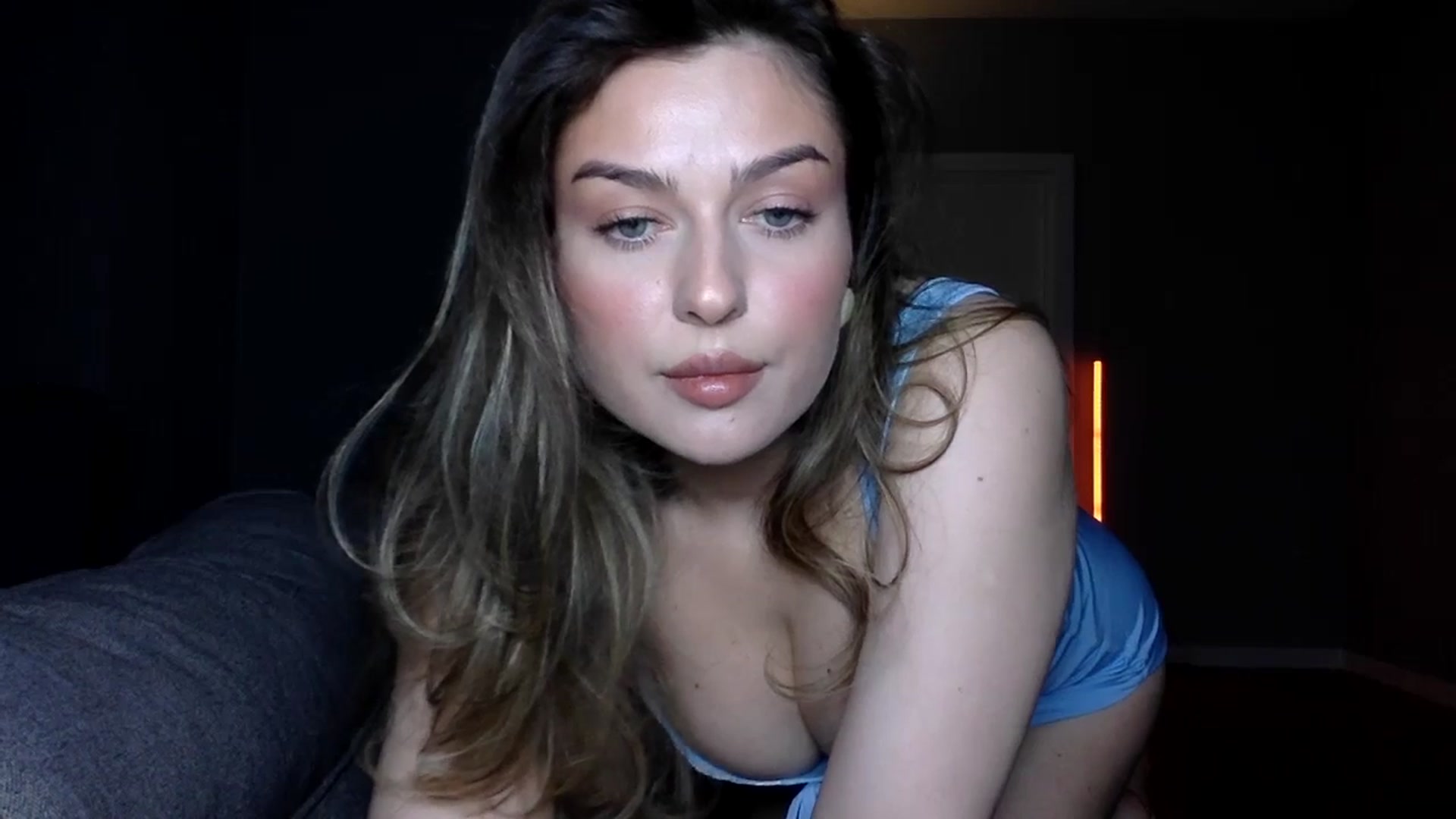 Gallery image thumbnail from SindiMoon's myfreecams stream on, 04/26/2026, 21:30 image 9 of 20