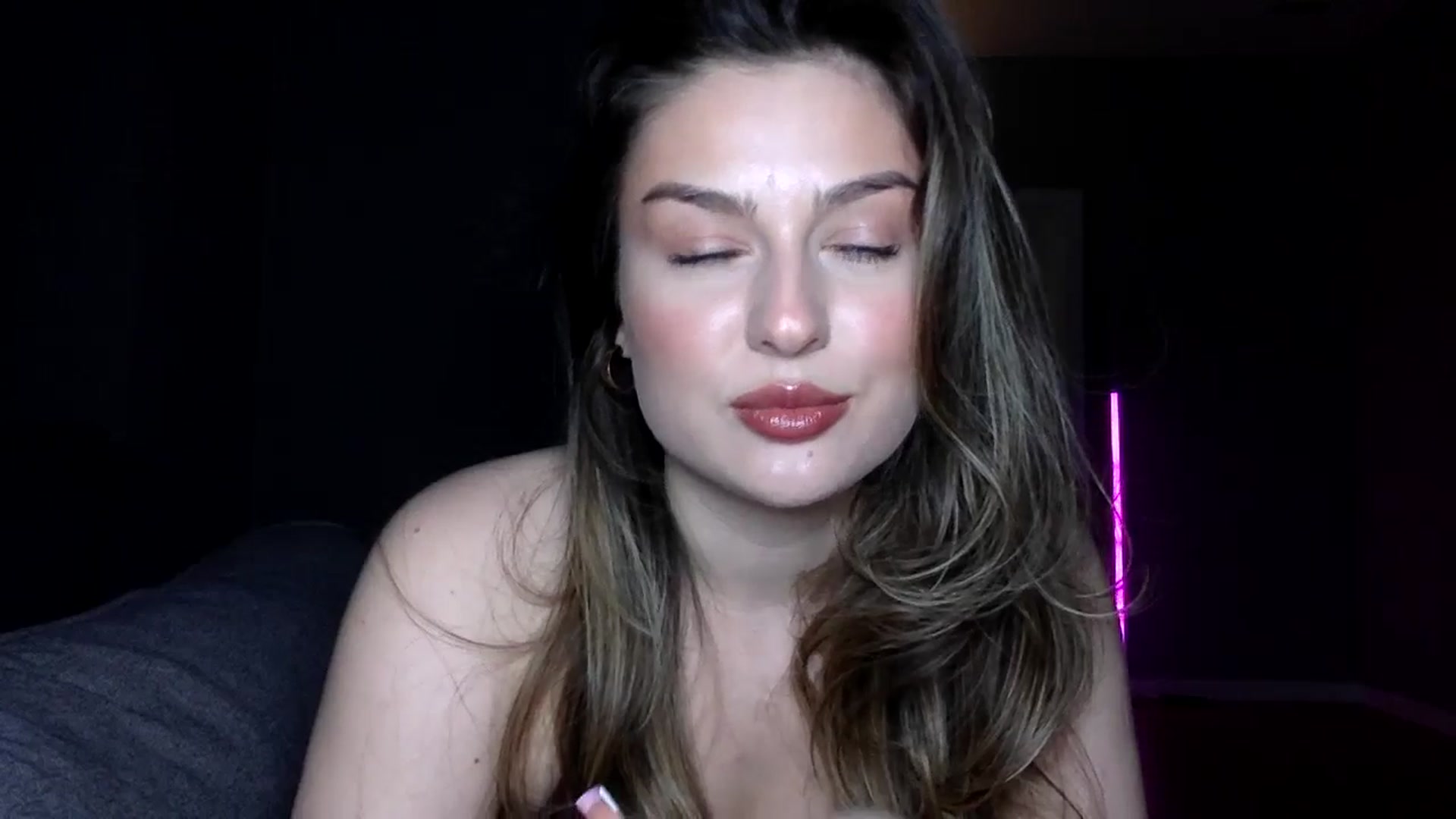 Gallery image thumbnail from SindiMoon's myfreecams stream on, 05/02/2026, 20:44 image 7 of 20