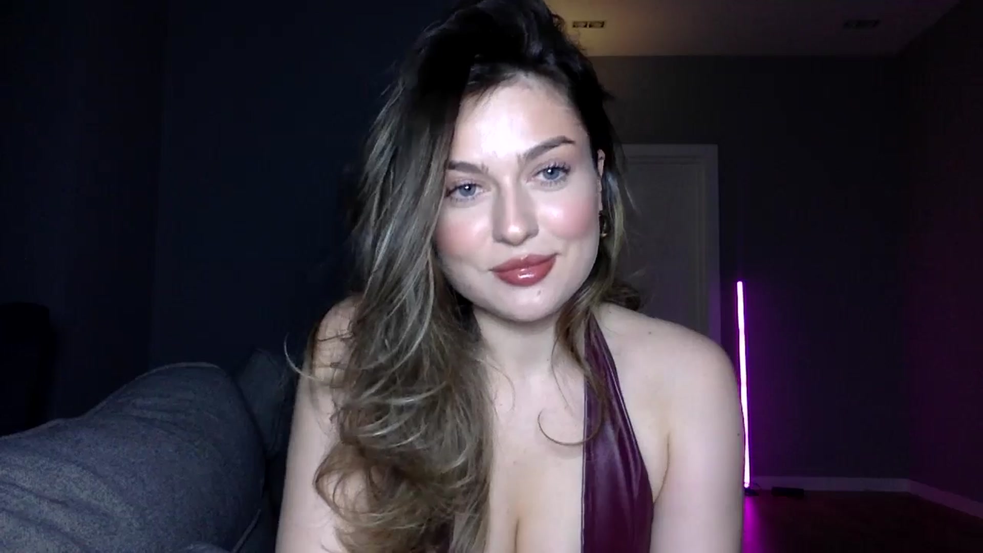 Gallery image thumbnail from SindiMoon's myfreecams stream on, 05/02/2026, 22:06 image 4 of 20