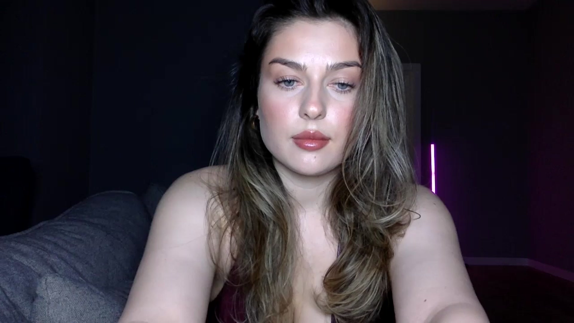Gallery image thumbnail from SindiMoon's myfreecams stream on, 05/02/2026, 22:06 image 18 of 20