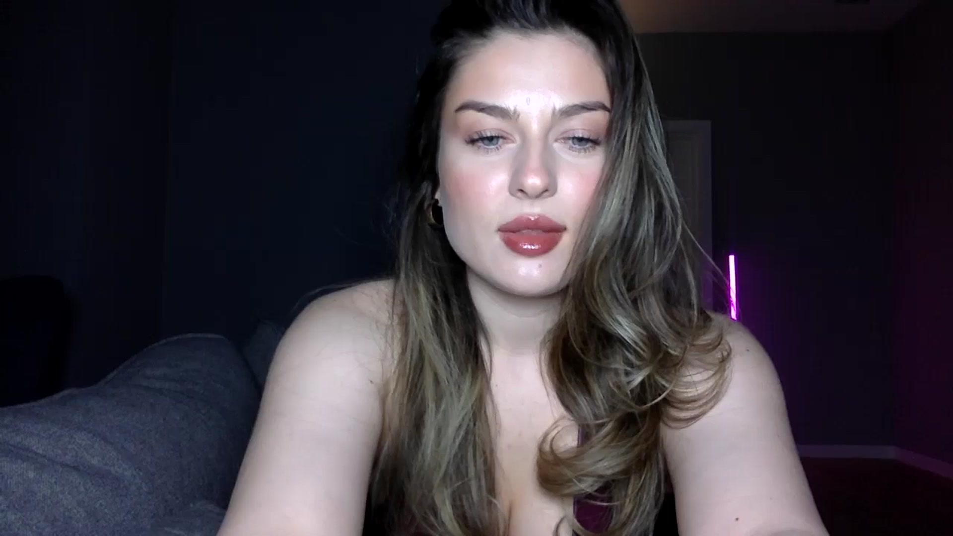 Gallery image thumbnail from SindiMoon's myfreecams stream on, 05/02/2026, 22:06 image 1 of 20