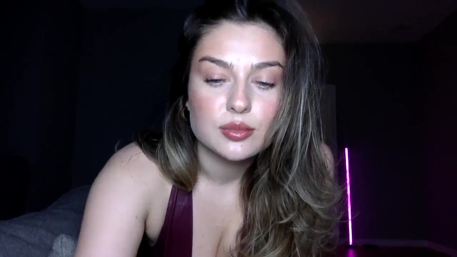 Gallery image thumbnail from SindiMoon's myfreecams stream on, 05/02/2026, 22:06 image 10 of 20
