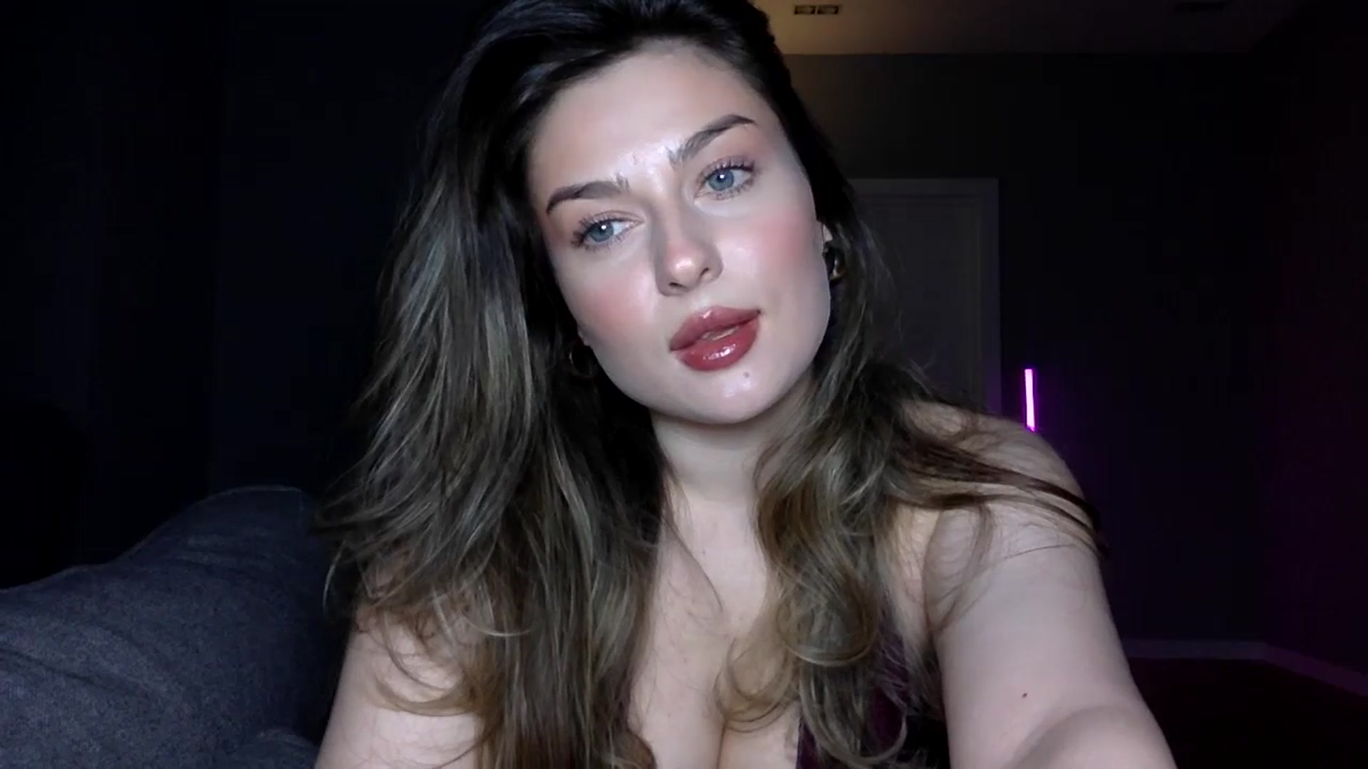 Gallery image thumbnail from SindiMoon's myfreecams stream on, 05/02/2026, 22:06 image 2 of 20