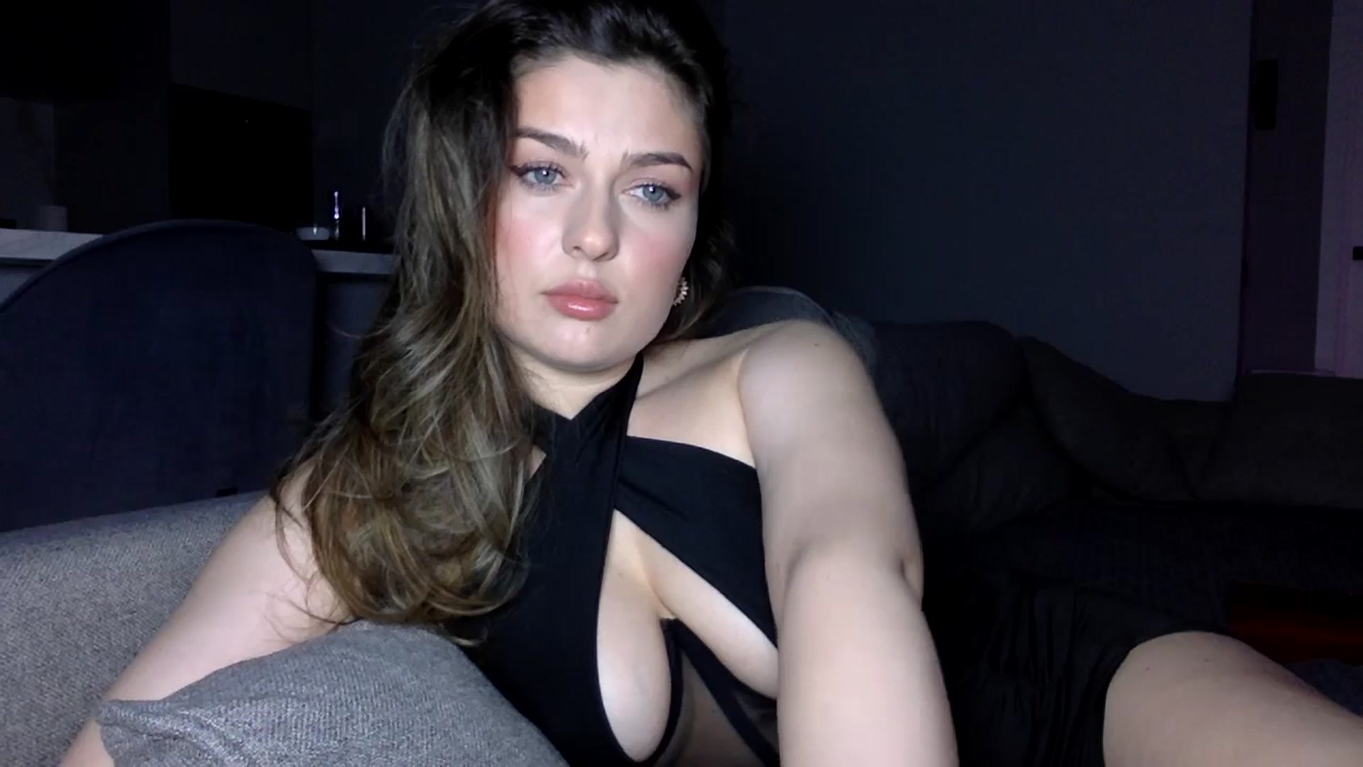 Gallery image thumbnail from SindiMoon's myfreecams stream on, 05/03/2026, 22:16 image 12 of 20