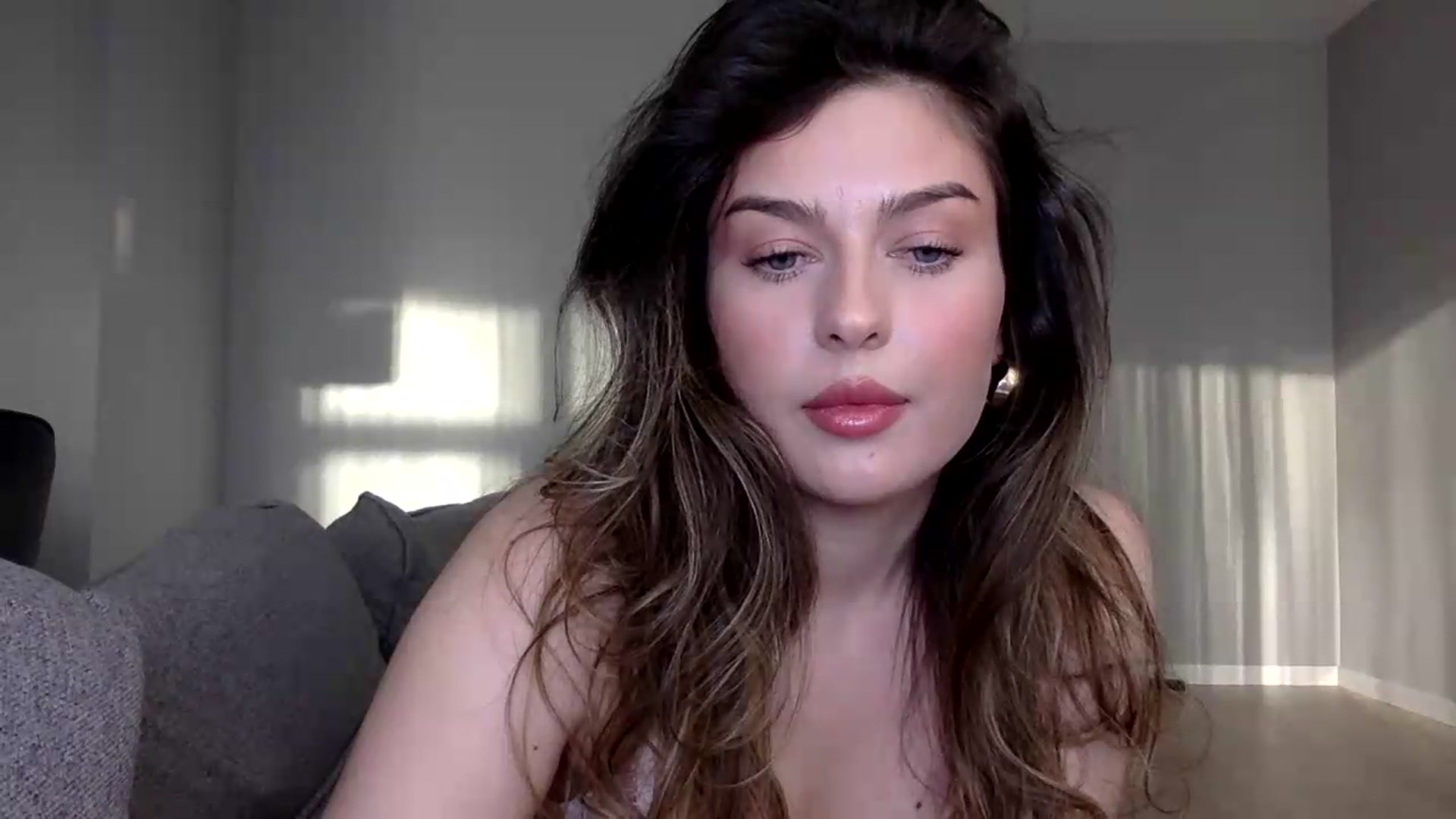 Gallery image thumbnail from SindiMoon's myfreecams stream on, 05/16/2026, 04:04 image 2 of 20