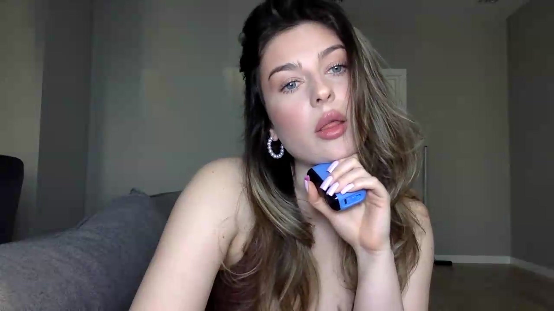 Gallery image thumbnail from SindiMoon's myfreecams stream on, 05/17/2026, 03:25 image 6 of 20
