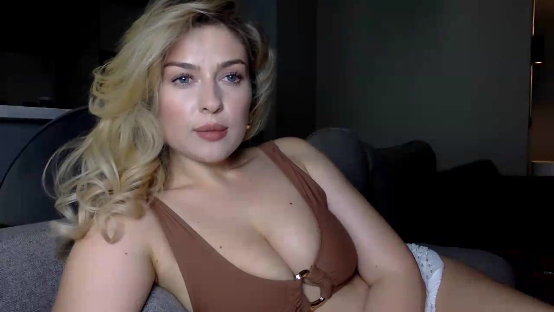 Gallery image thumbnail from SindiMoon's myfreecams stream on, 08/05/2026, 12:57 image 20 of 20