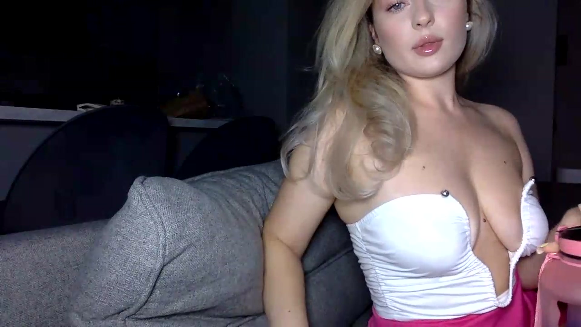 Gallery image thumbnail from SindiMoon's myfreecams stream on, 09/02/2026, 08:19 image 12 of 20
