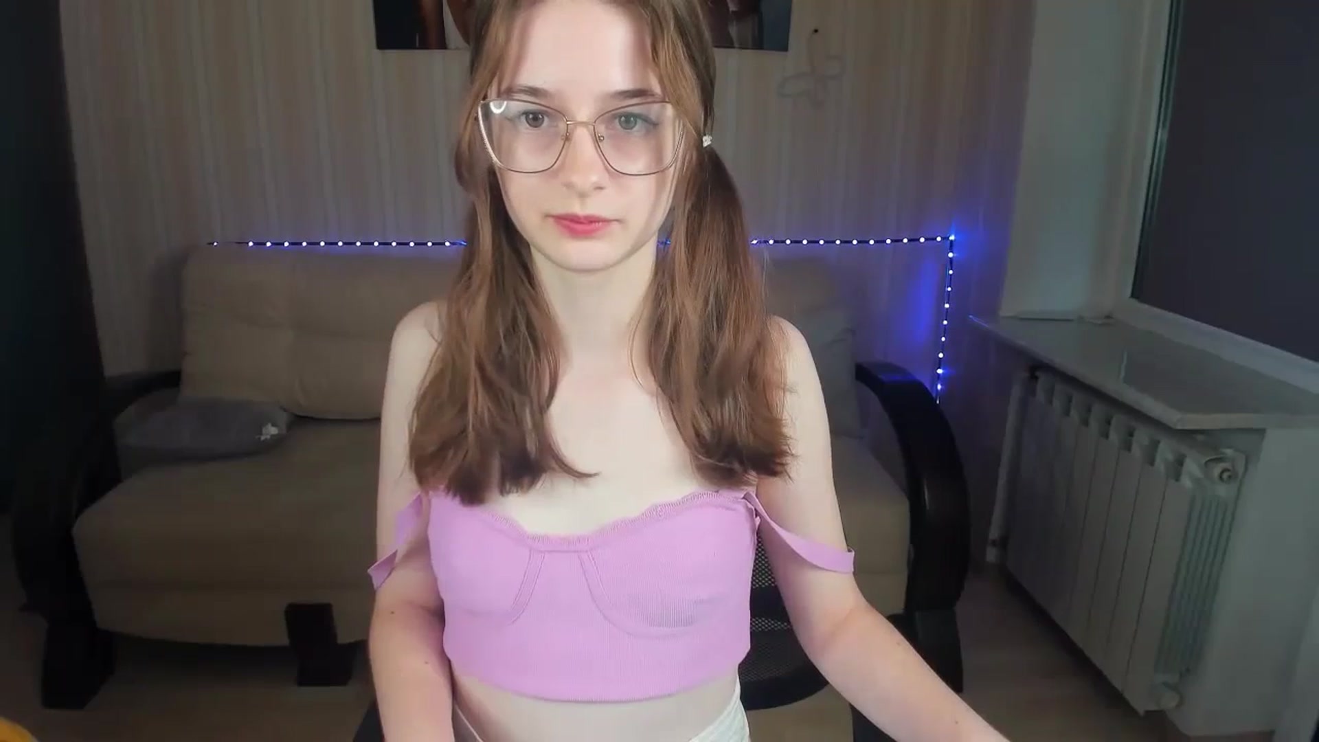 Gallery image thumbnail from SindiWatson's myfreecams stream on, 10/11/2023, 15:03 image 14 of 20