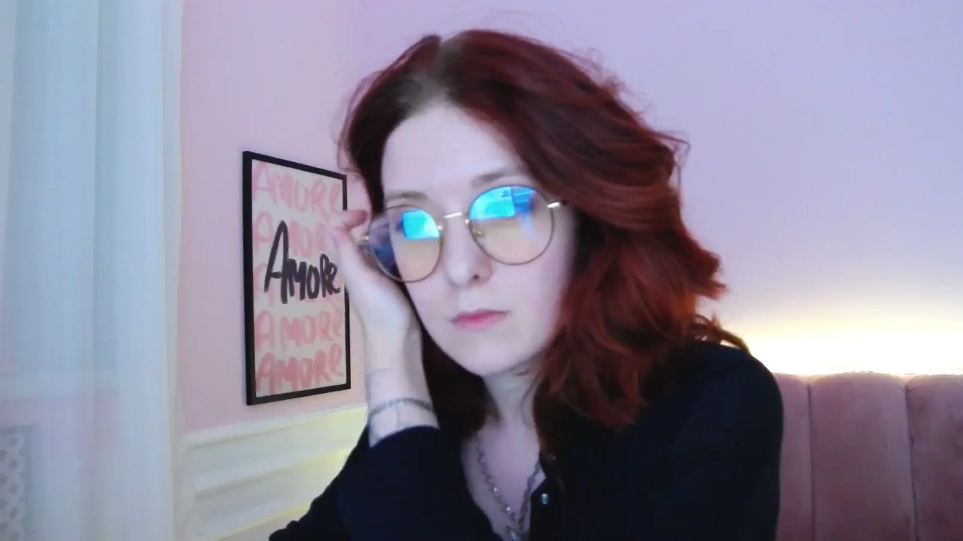 Gallery image thumbnail from SindyBounce's myfreecams stream on, 07/17/2025, 16:59 image 17 of 20