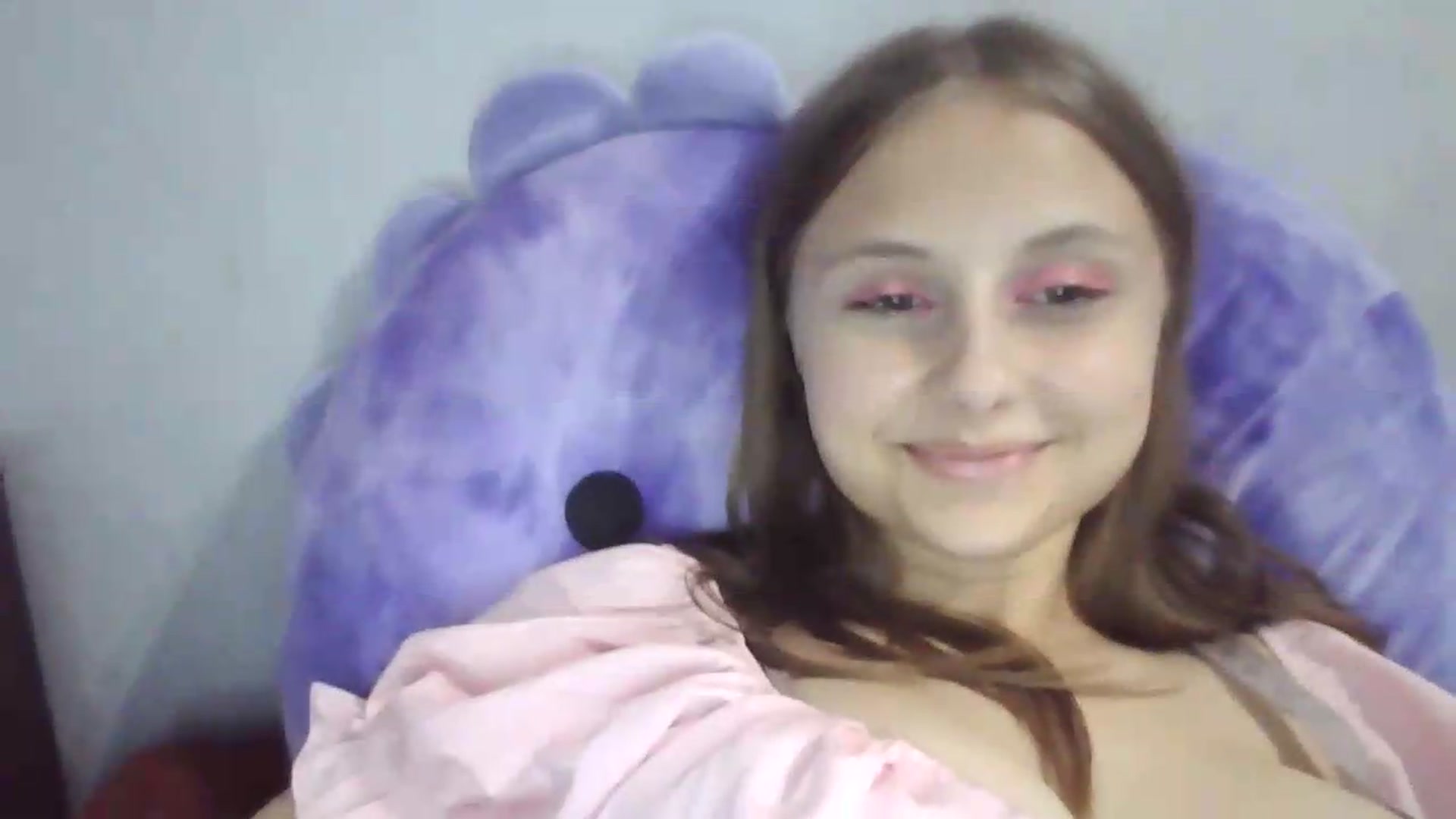 Gallery image thumbnail from SindyBriks's myfreecams stream on, 07/16/2026, 18:17 image 18 of 20