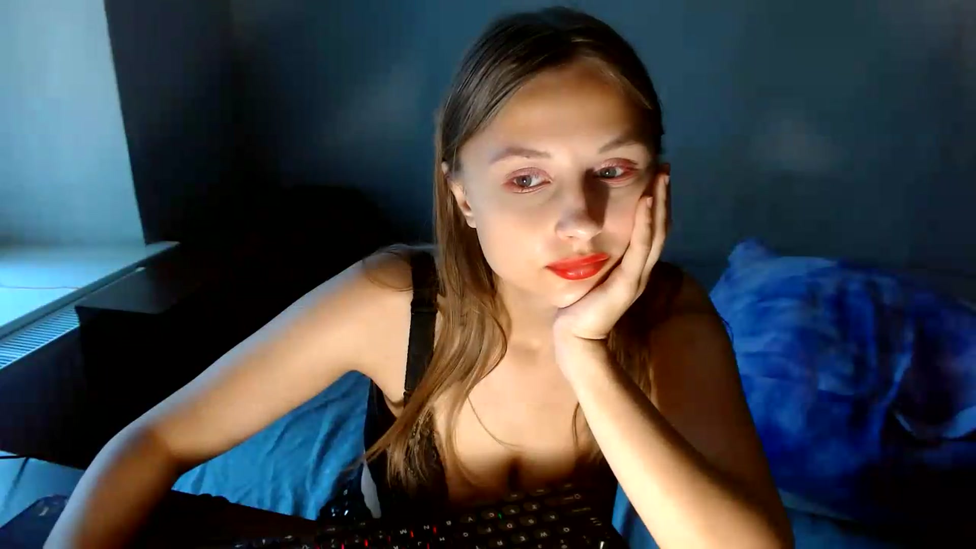Gallery image thumbnail from SindyBriks's myfreecams stream on, 08/08/2026, 08:11 image 18 of 20