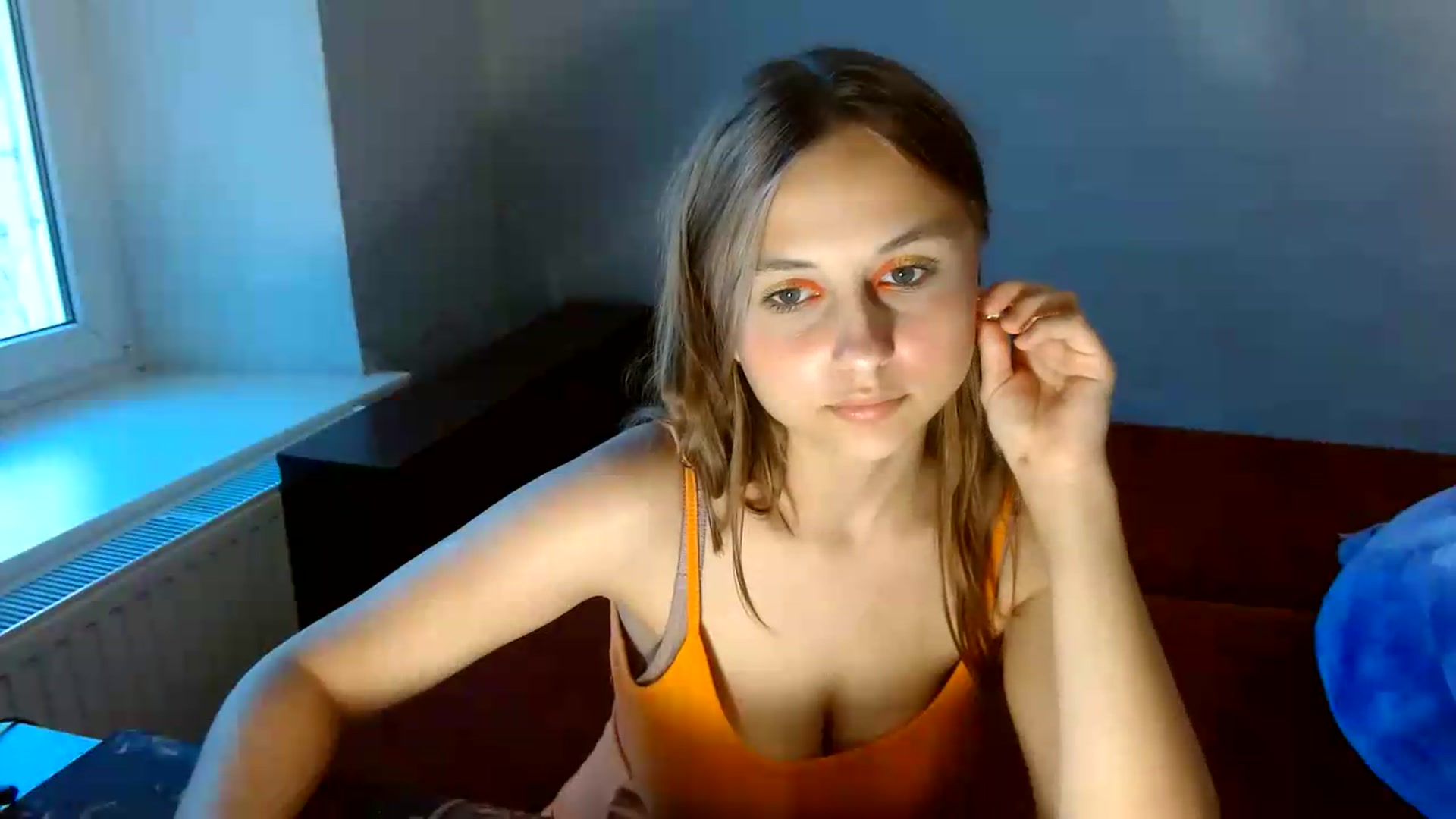 Gallery image thumbnail from SindyBriks's myfreecams stream on, 08/16/2026, 13:31 image 14 of 20