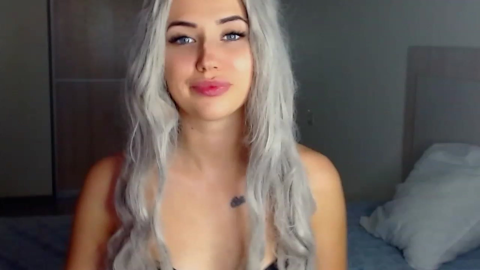 Gallery image thumbnail from SinfulAngelll's myfreecams stream on, 11/14/2022, 14:15 image 2 of 20