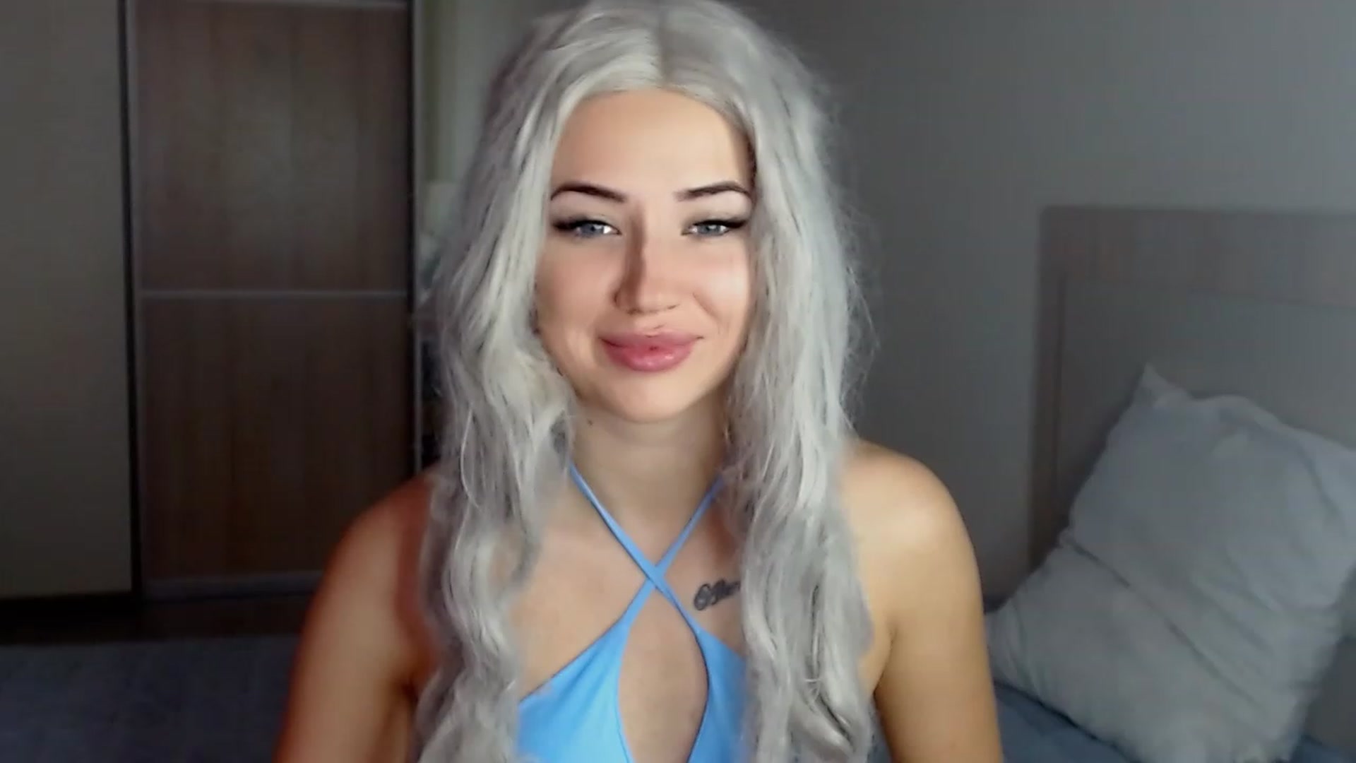 Gallery image thumbnail from SinfulAngelll's myfreecams stream on, 11/16/2022, 10:41 image 6 of 20