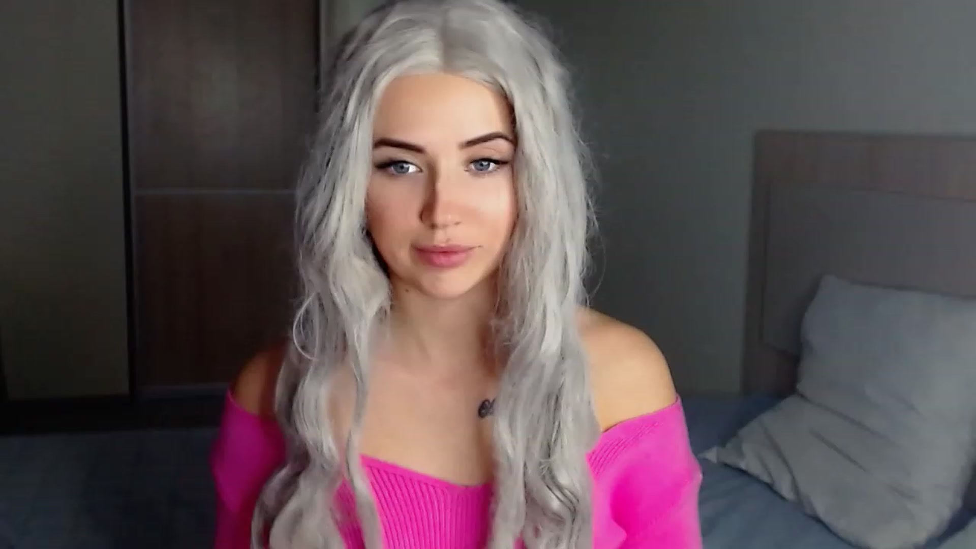 Gallery image thumbnail from SinfulAngelll's myfreecams stream on, 11/18/2022, 16:04 image 12 of 20