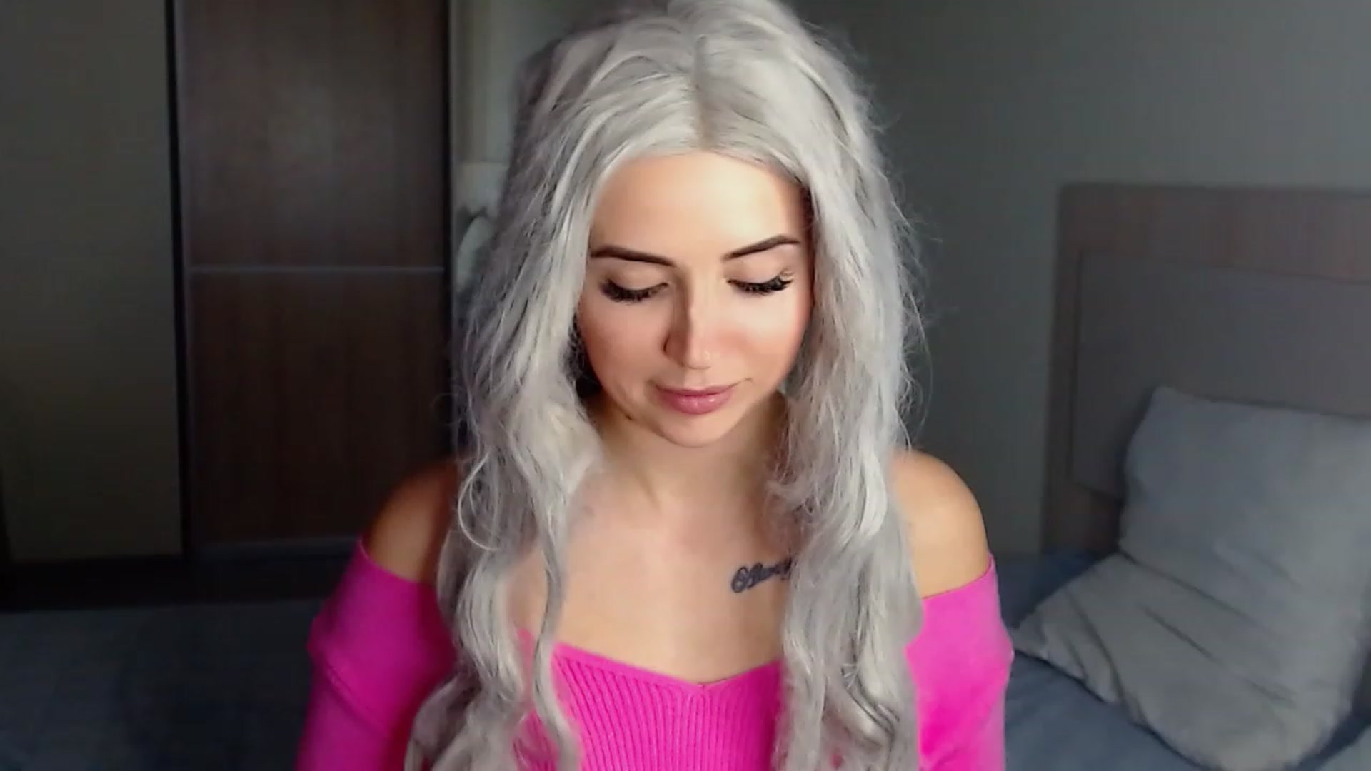 Gallery image thumbnail from SinfulAngelll's myfreecams stream on, 11/18/2022, 16:04 image 18 of 20