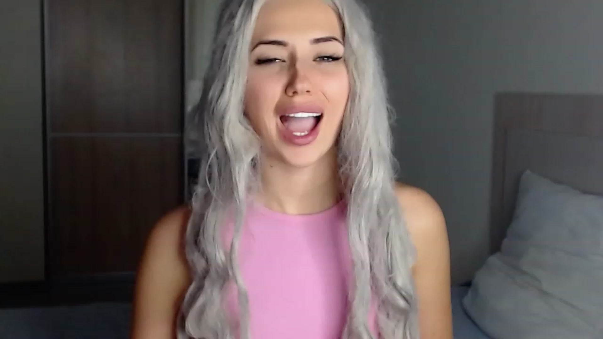Gallery image thumbnail from SinfulAngelll's myfreecams stream on, 11/19/2022, 14:22 image 7 of 20