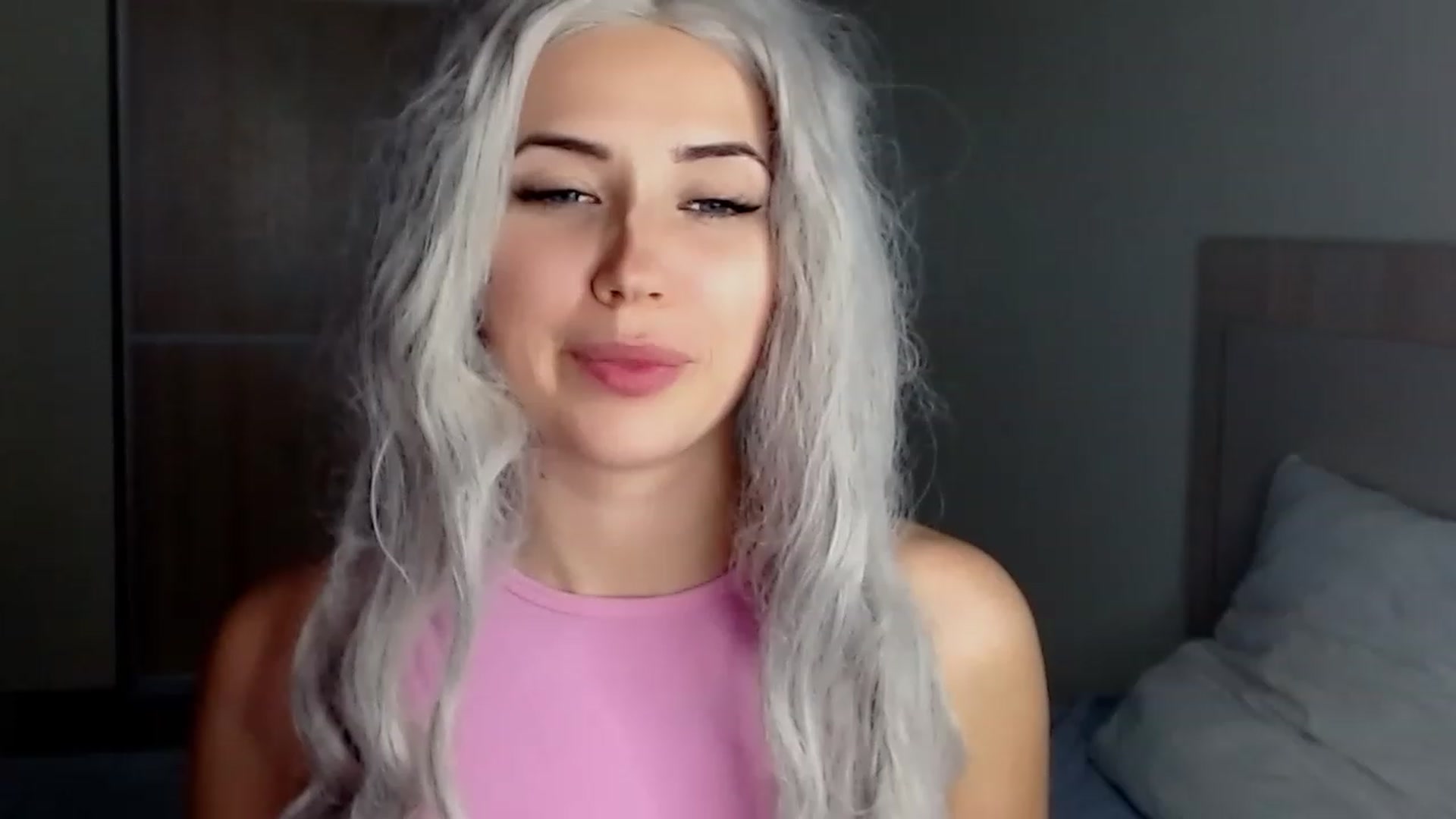 Gallery image thumbnail from SinfulAngelll's myfreecams stream on, 11/19/2022, 15:29 image 12 of 20
