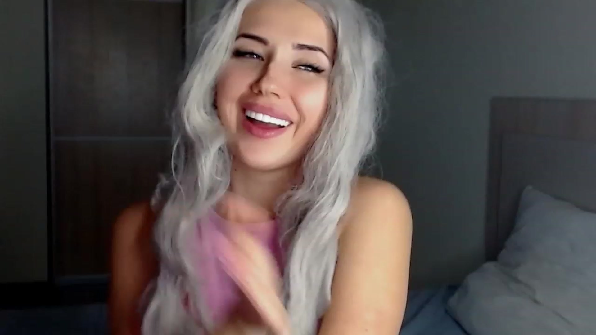 Gallery image thumbnail from SinfulAngelll's myfreecams stream on, 11/19/2022, 15:29 image 9 of 20