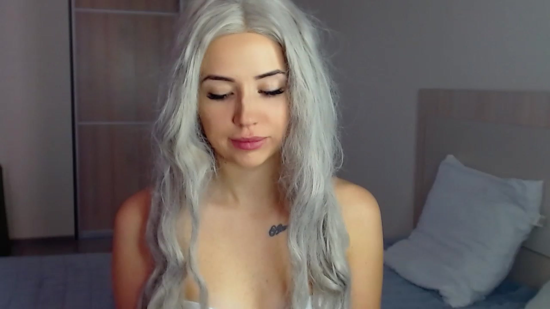Gallery image thumbnail from SinfulAngelll's myfreecams stream on, 12/05/2022, 10:28 image 10 of 20