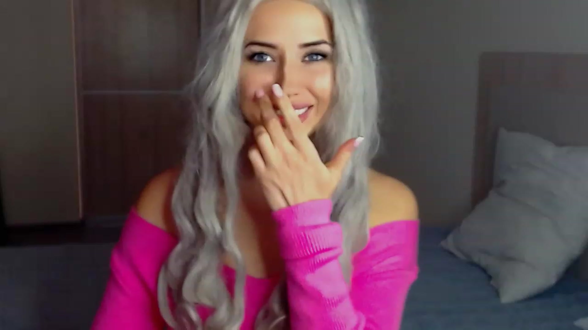 Gallery image thumbnail from SinfulAngelll's myfreecams stream on, 12/05/2022, 13:06 image 12 of 20