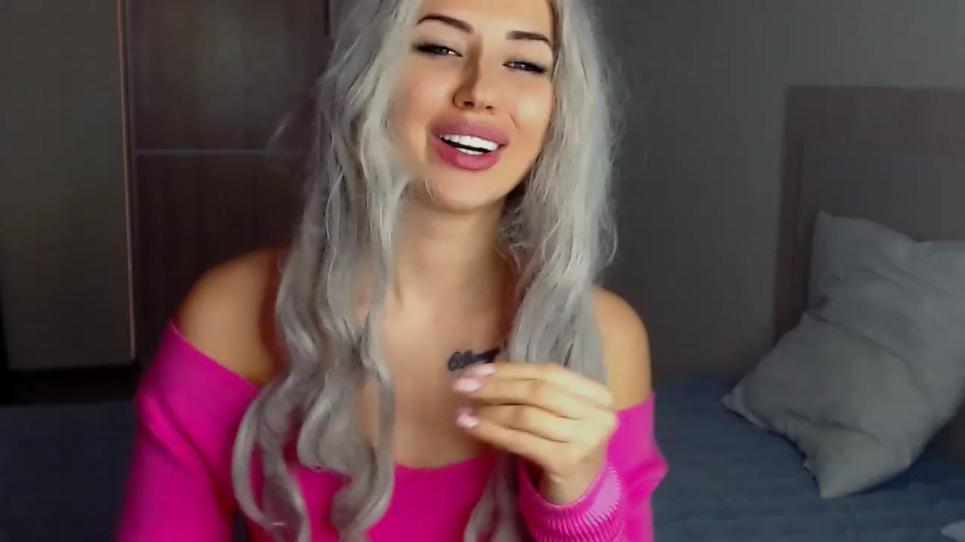 Gallery image thumbnail from SinfulAngelll's myfreecams stream on, 12/05/2022, 13:06 image 15 of 20
