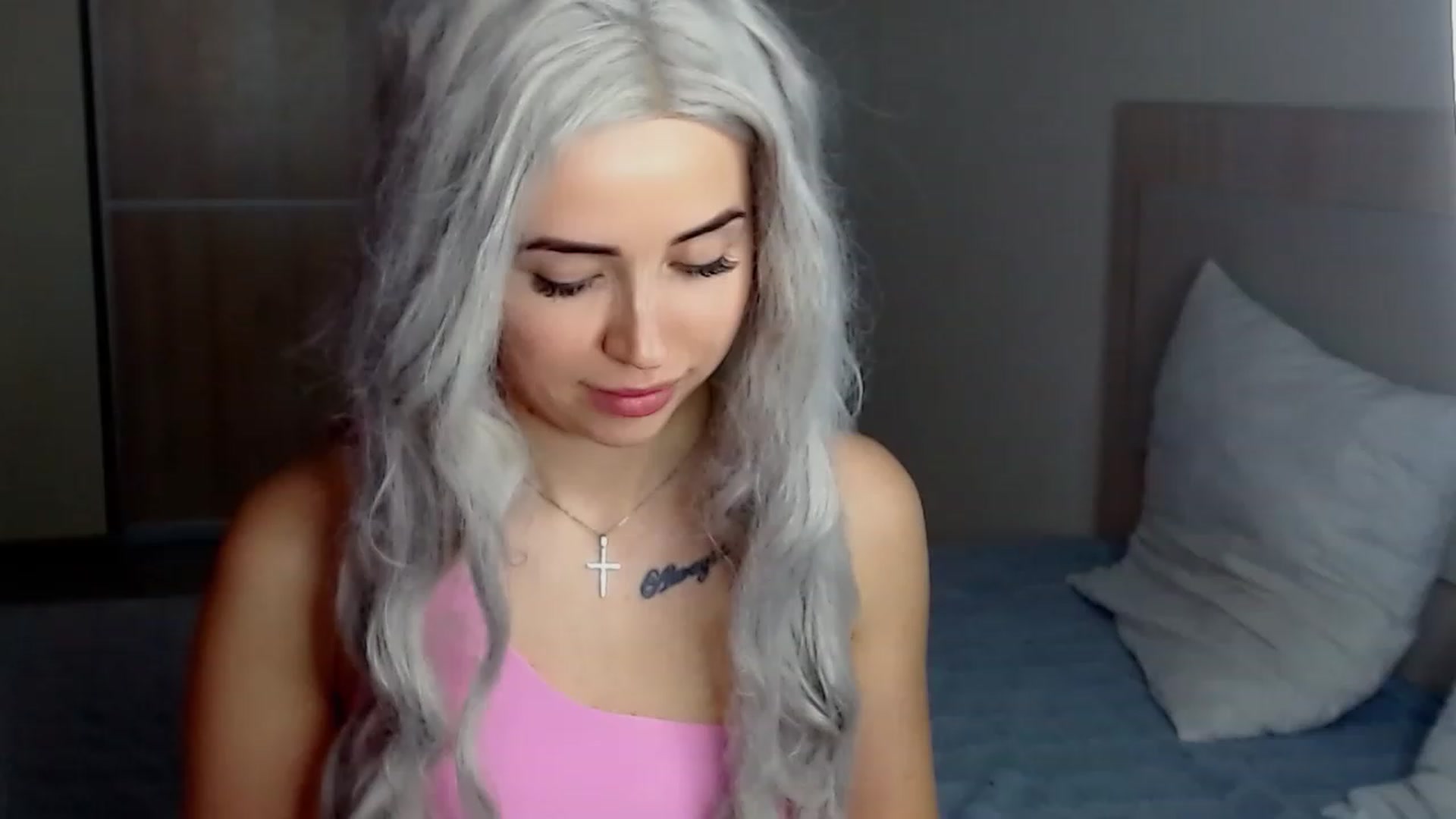 Gallery image thumbnail from SinfulAngelll's myfreecams stream on, 12/18/2022, 09:46 image 18 of 20