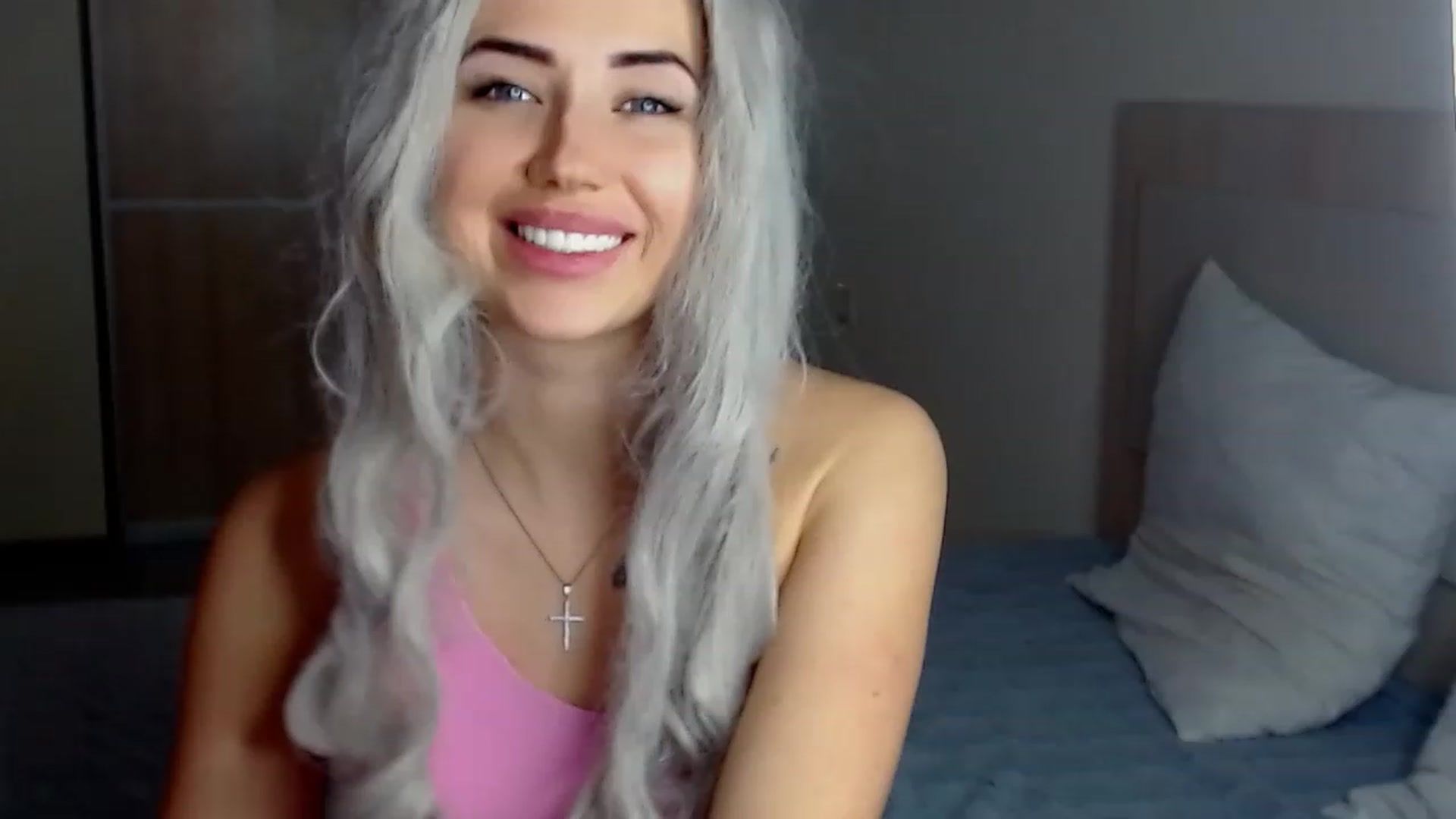 Gallery image thumbnail from SinfulAngelll's myfreecams stream on, 12/18/2022, 09:46 image 15 of 20