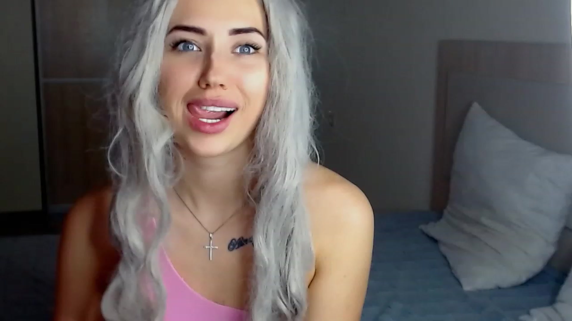 Gallery image thumbnail from SinfulAngelll's myfreecams stream on, 12/18/2022, 09:46 image 2 of 20
