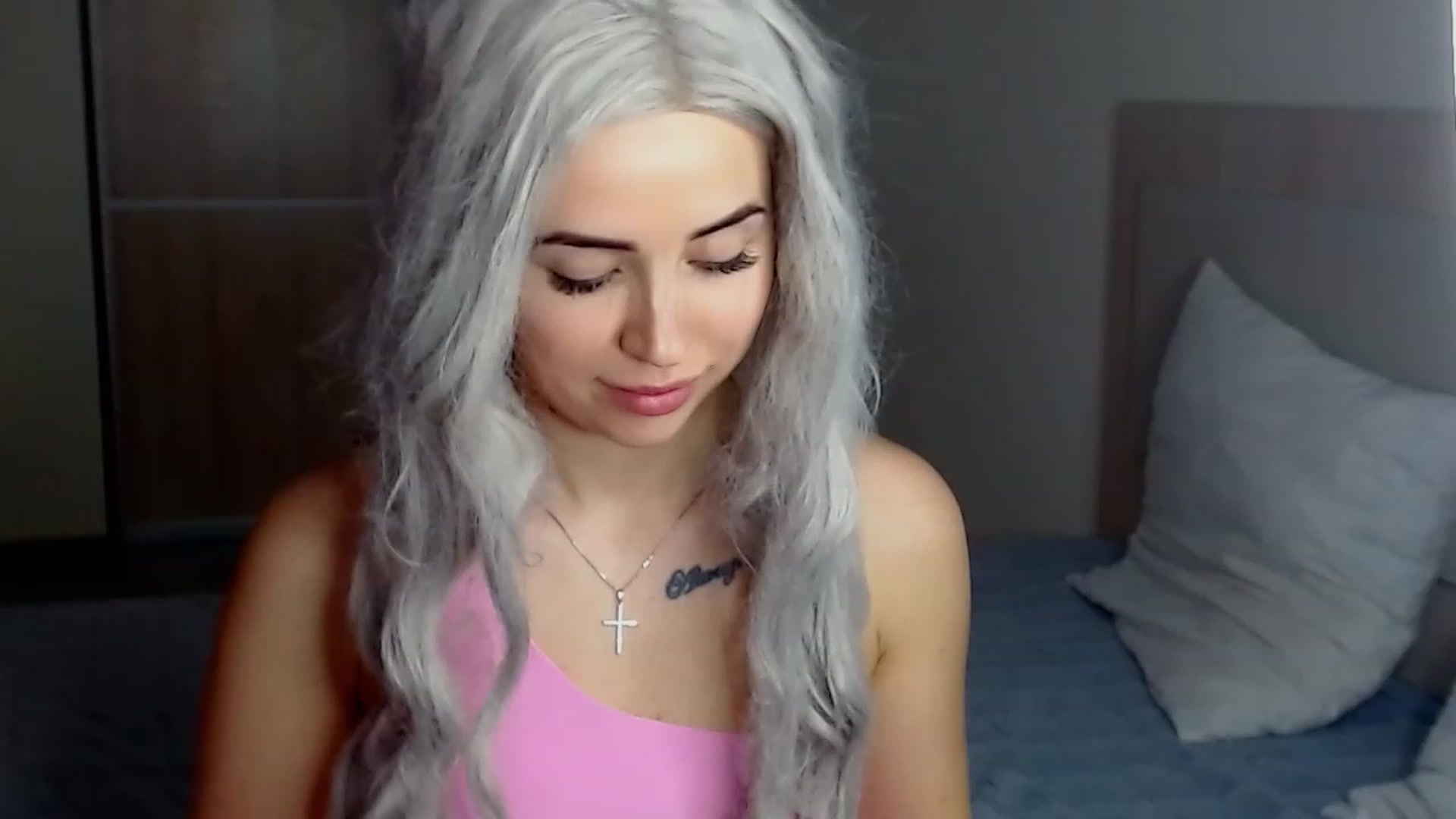 Gallery image thumbnail from SinfulAngelll's myfreecams stream on, 12/18/2022, 09:46 image 12 of 20