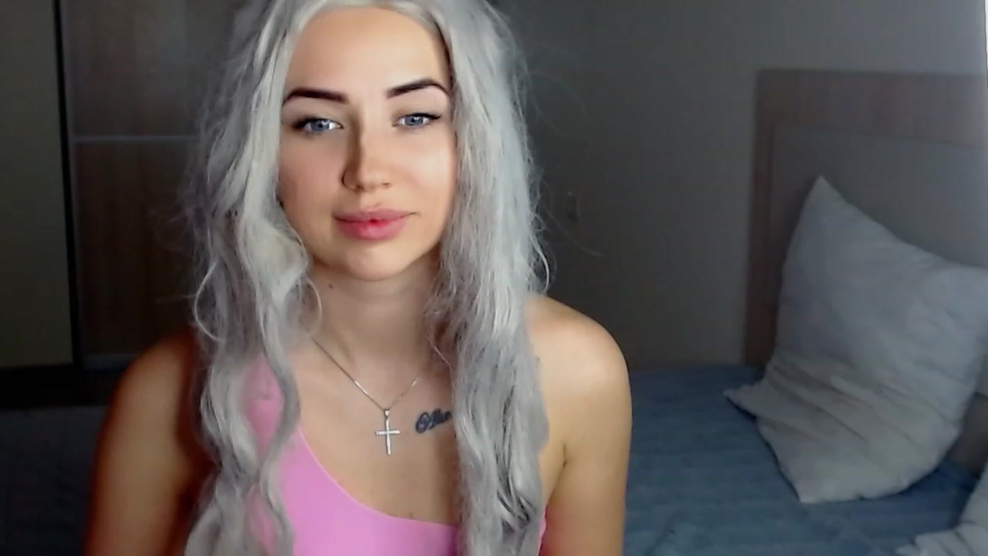 Gallery image thumbnail from SinfulAngelll's myfreecams stream on, 12/18/2022, 09:46 image 6 of 20