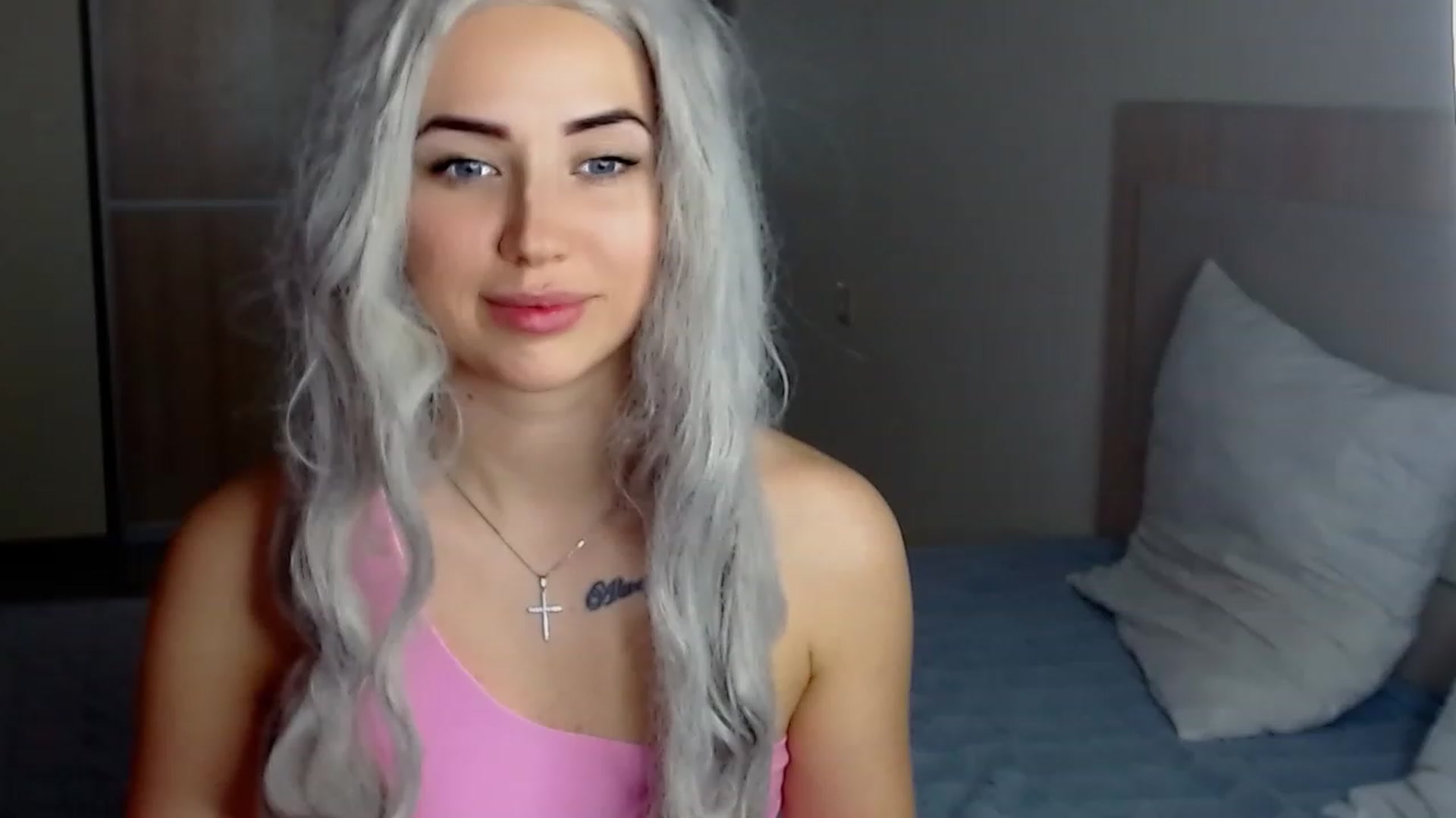 Gallery image thumbnail from SinfulAngelll's myfreecams stream on, 12/18/2022, 09:46 image 5 of 20