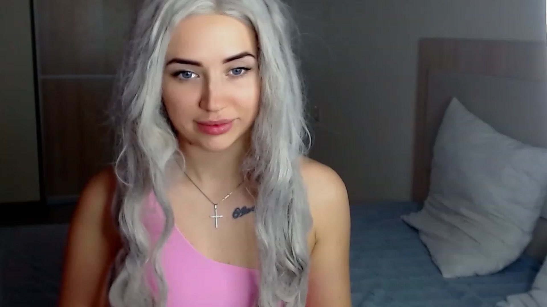 Gallery image thumbnail from SinfulAngelll's myfreecams stream on, 12/18/2022, 09:46 image 3 of 20
