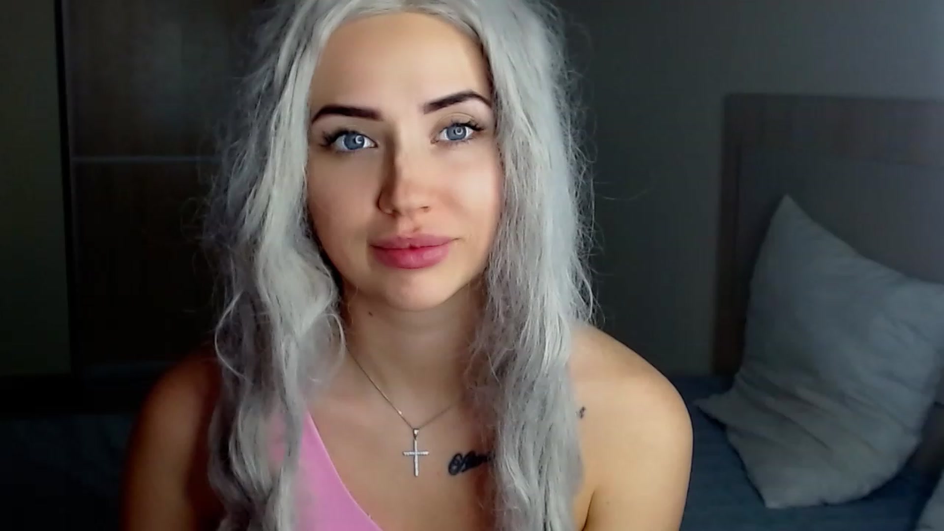 Gallery image thumbnail from SinfulAngelll's myfreecams stream on, 12/18/2022, 11:30 image 15 of 20
