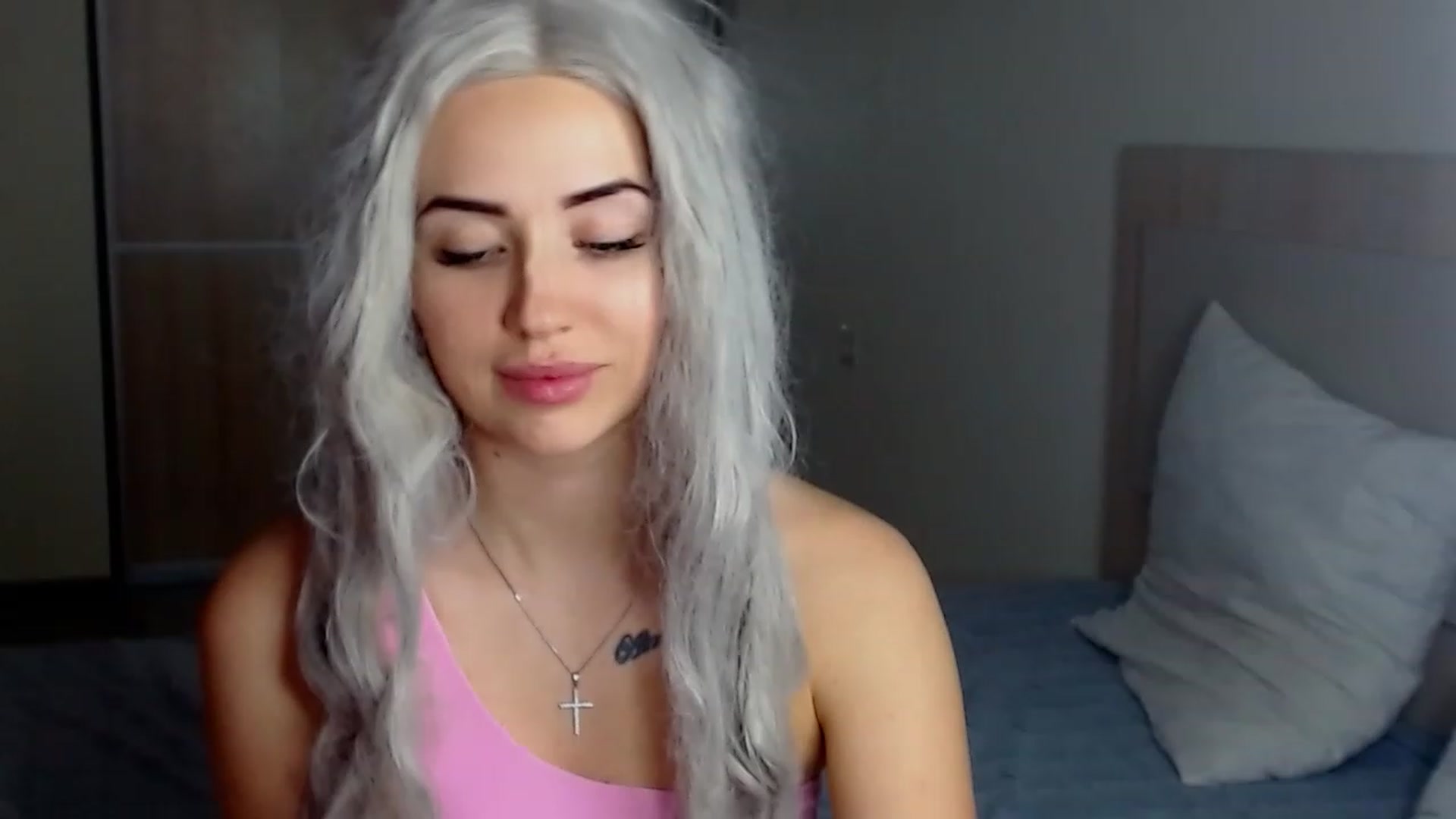 Gallery image thumbnail from SinfulAngelll's myfreecams stream on, 12/18/2022, 11:30 image 10 of 20